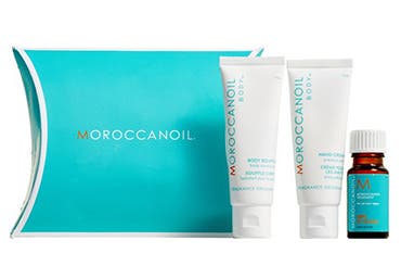 Receive a free 3-piece bonus gift with your $100 Moraccanoil purchase
