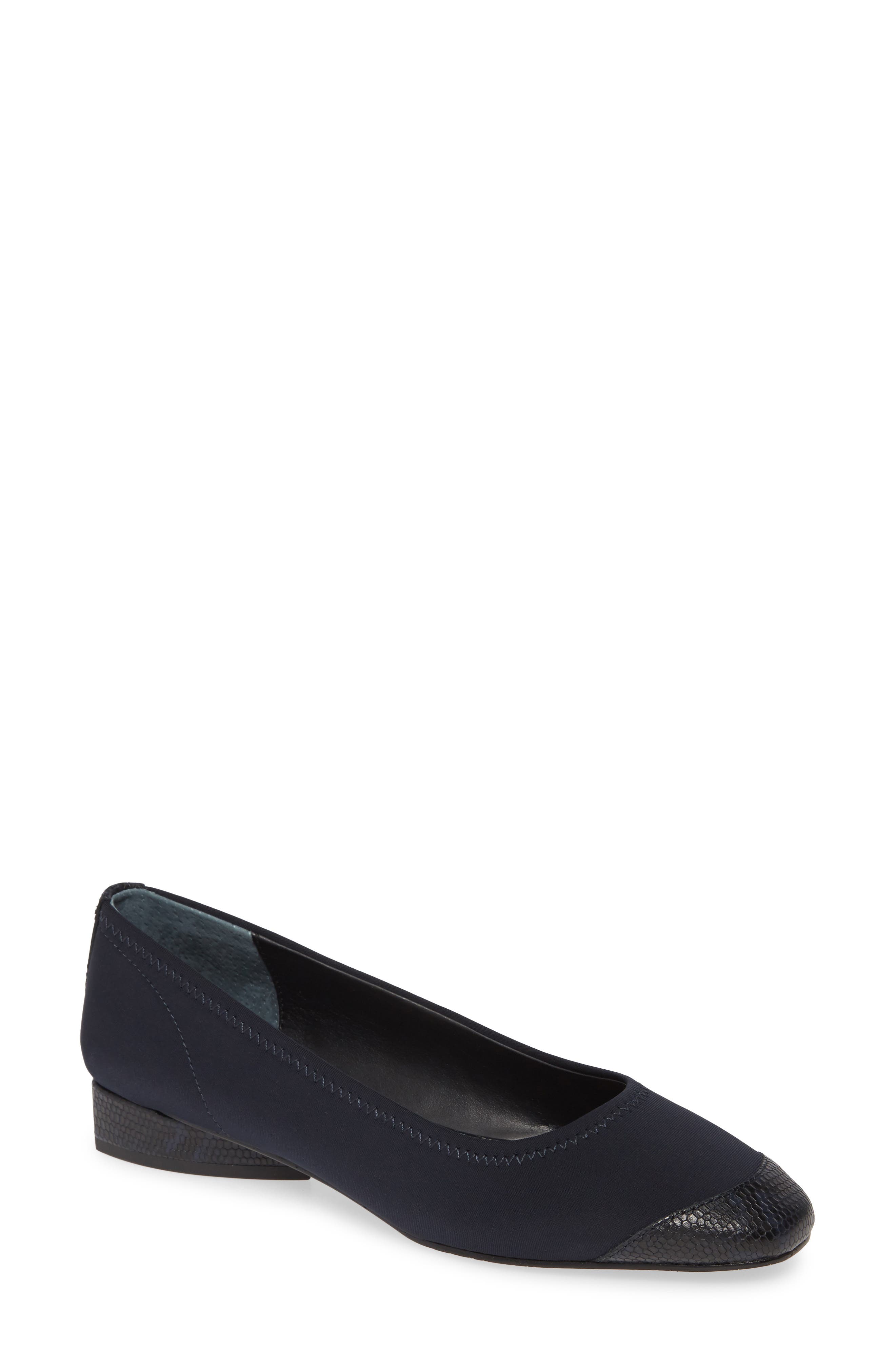 donald pliner black flats