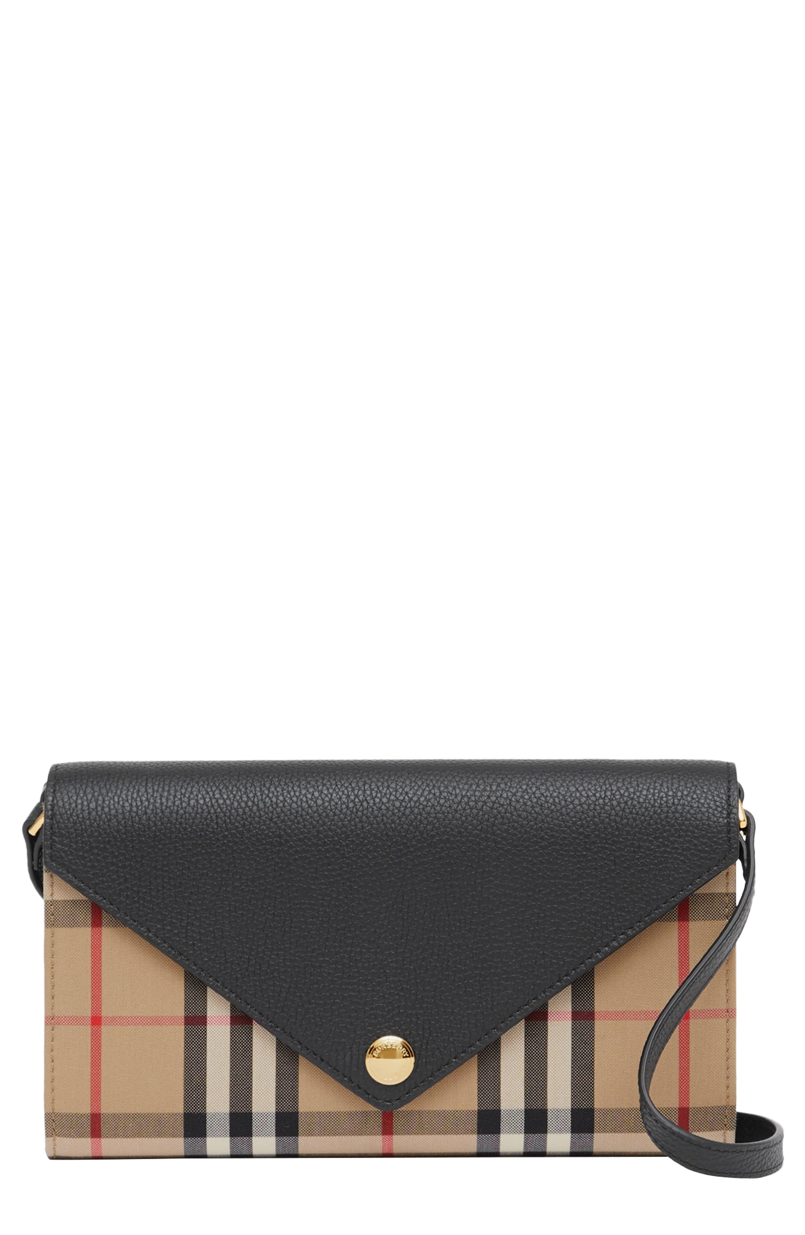 Burberry New Arrivals Accessories 