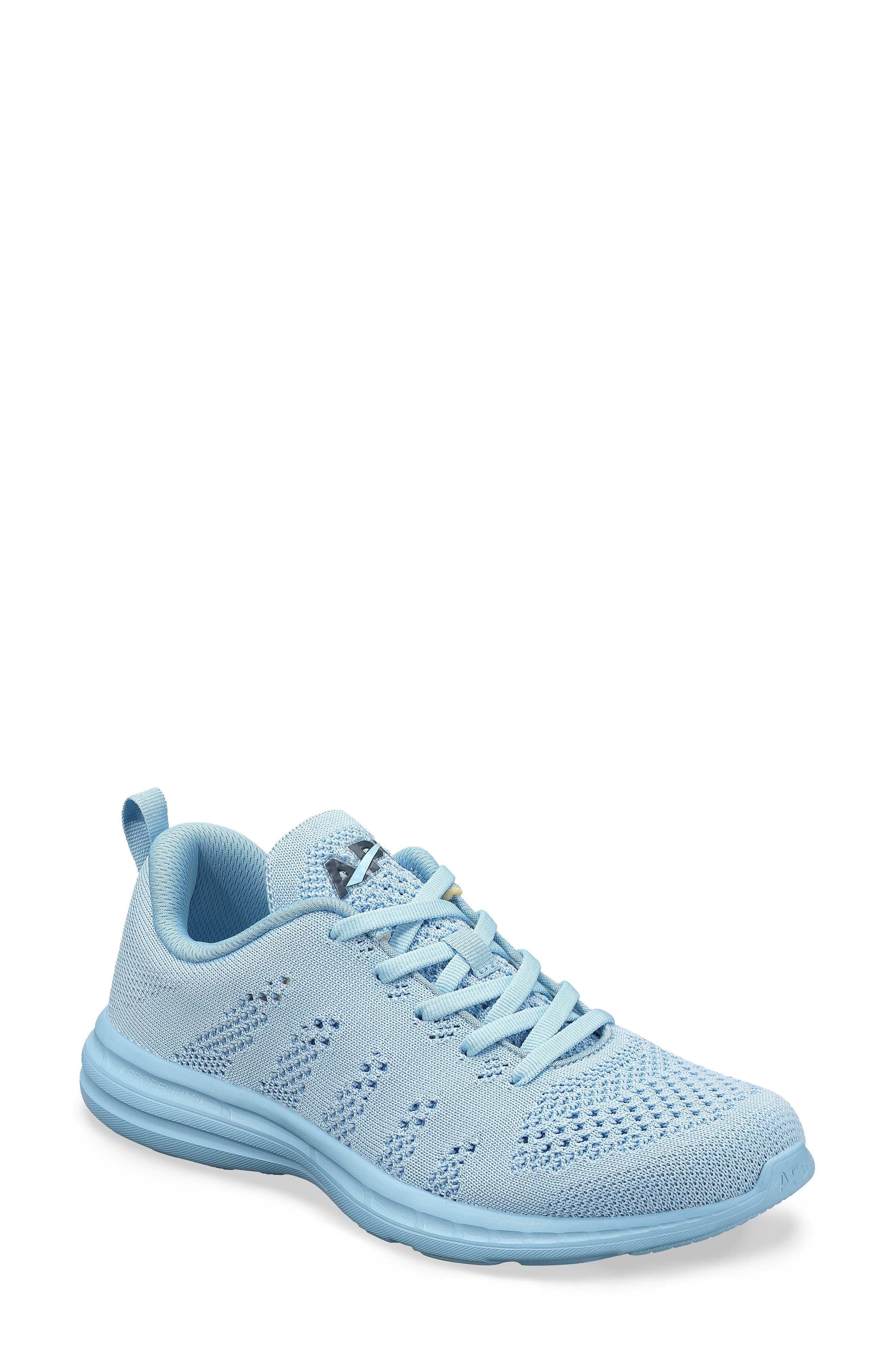 blue tennis shoes