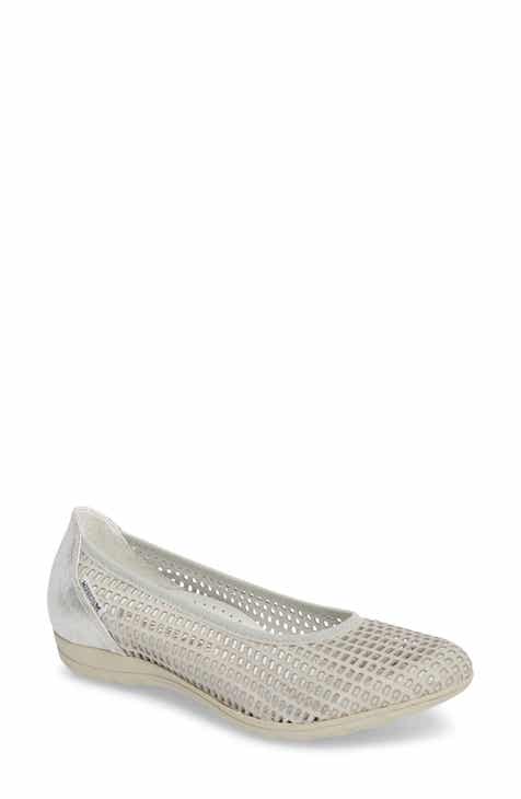 Women's White Flats: Ballet Flats, Loafers, Mules & Oxfords | Nordstrom