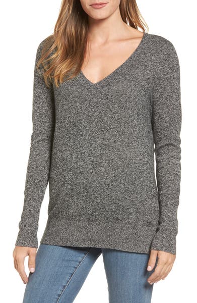 Main Image - Halogen® V-Neck Cashmere Sweater (Regular & Petite)