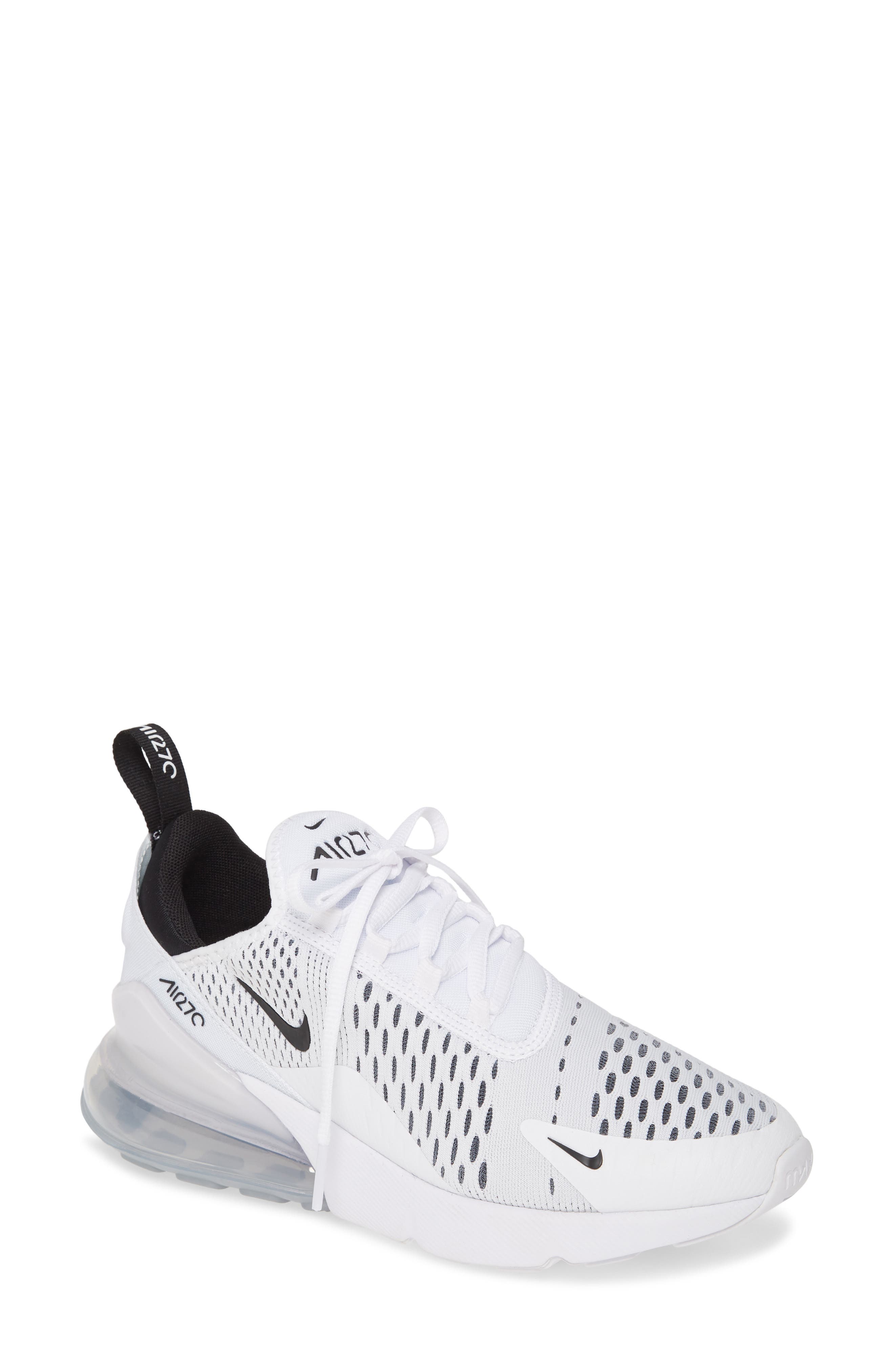 women nike shoes black and white