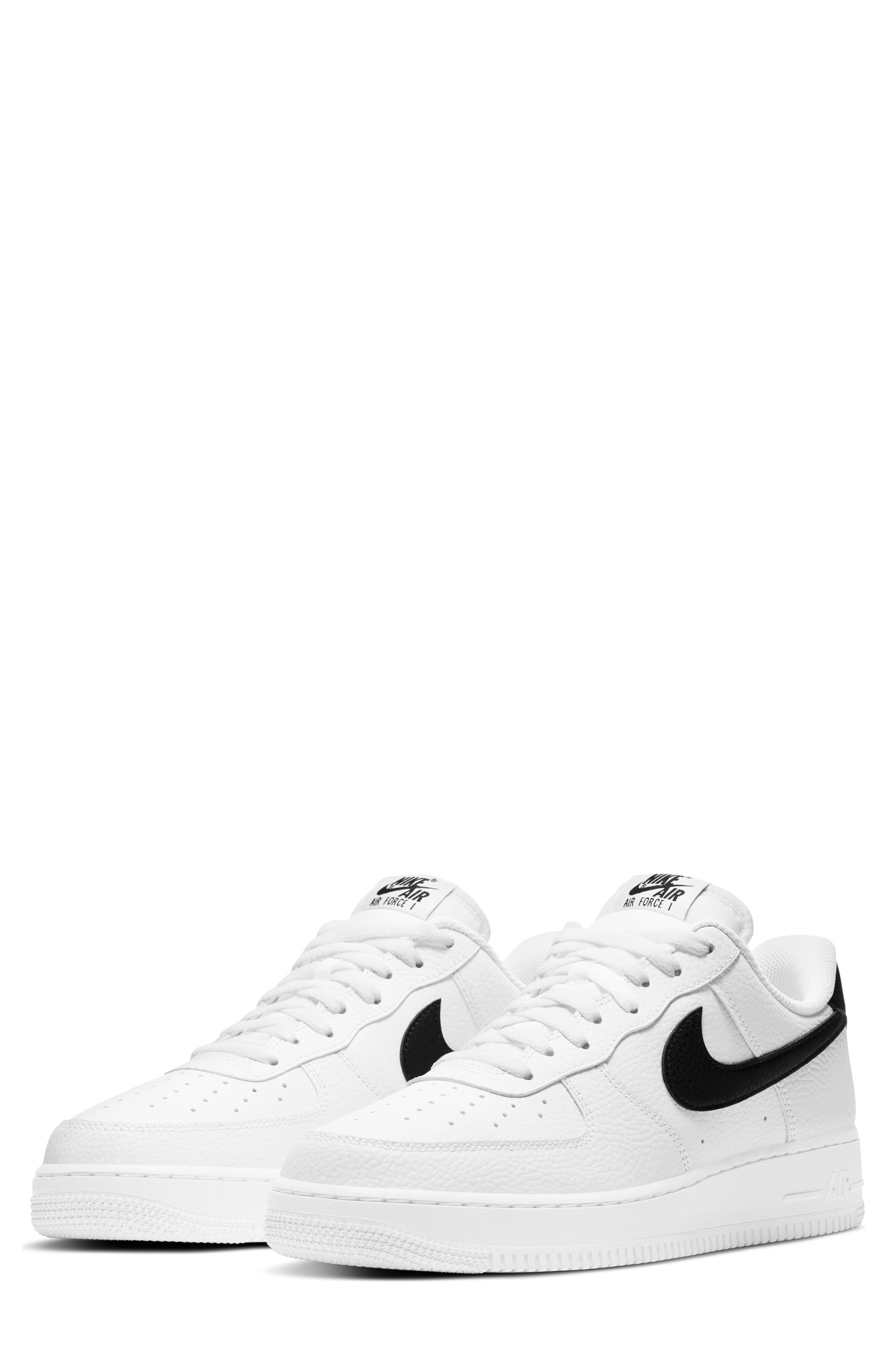 nike casual shoes black and white