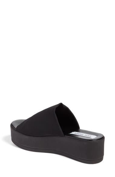 STEVE MADDEN Slinky Platform Sandal in Black | ModeSens