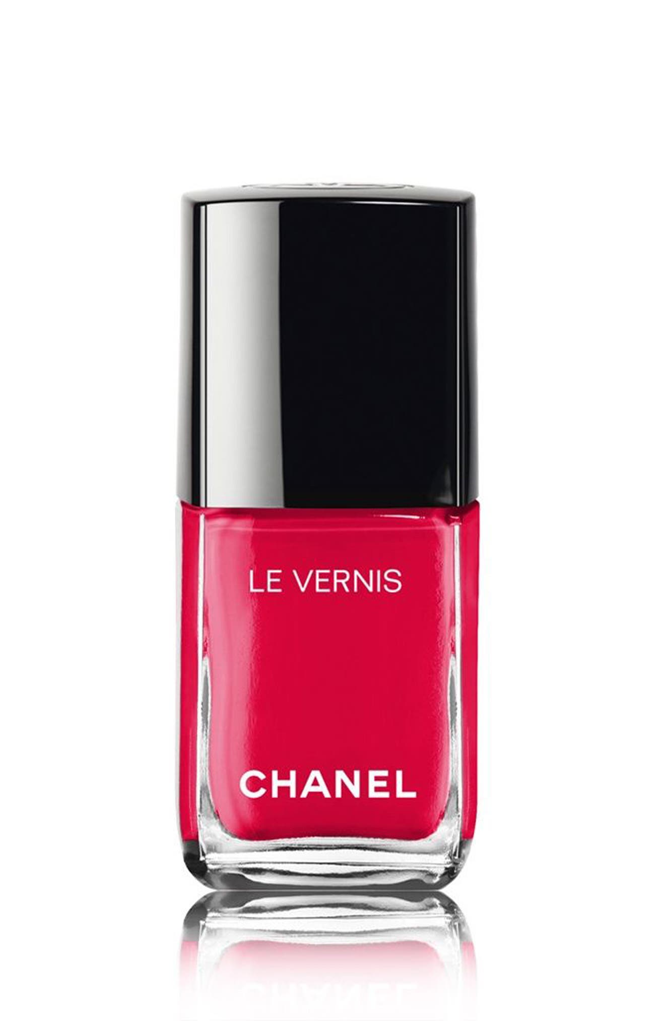 Chanel Le Vernis Longwear Nail Colours in Ballerina, Organdi