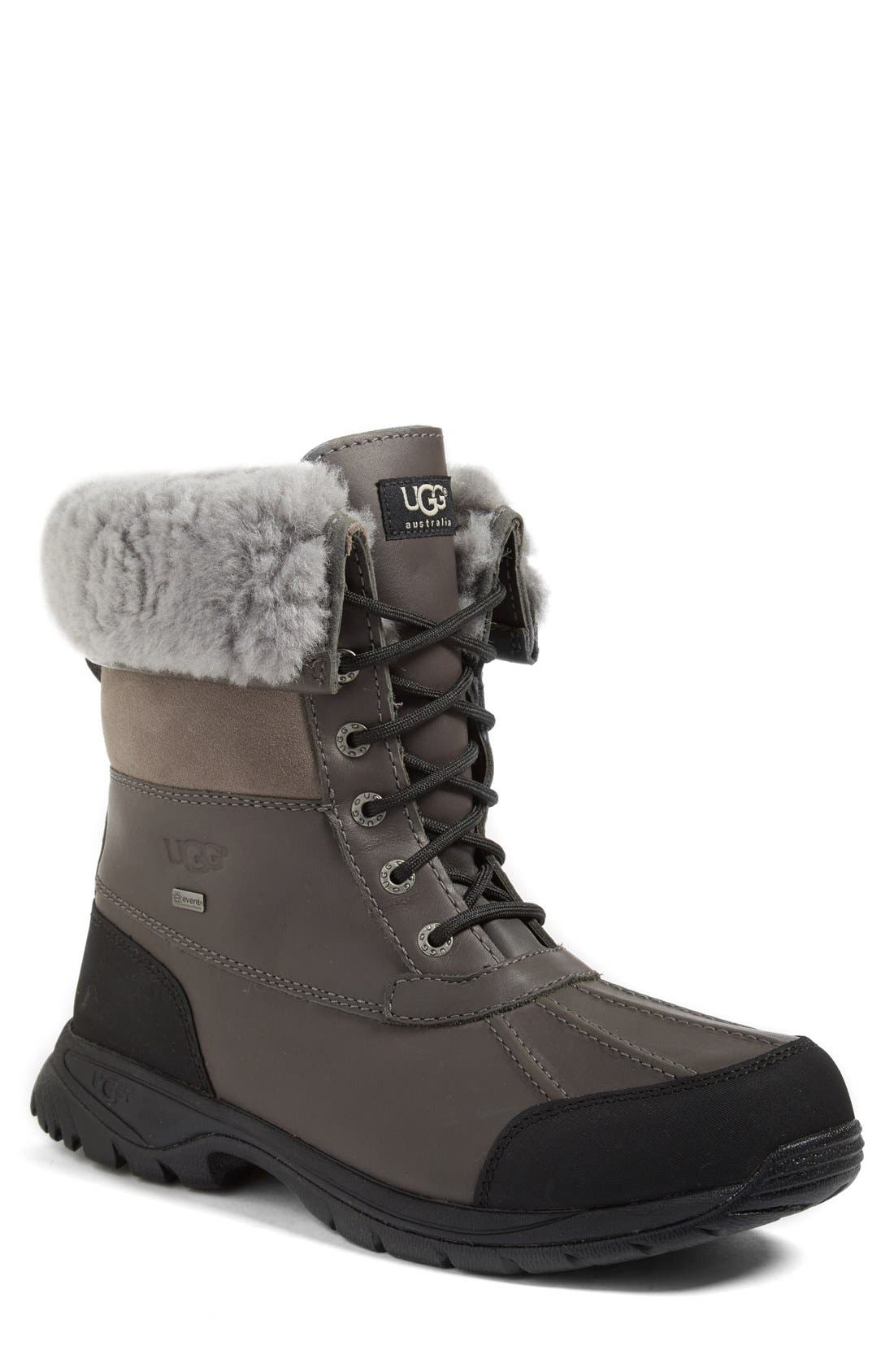 mustang snowboots off white