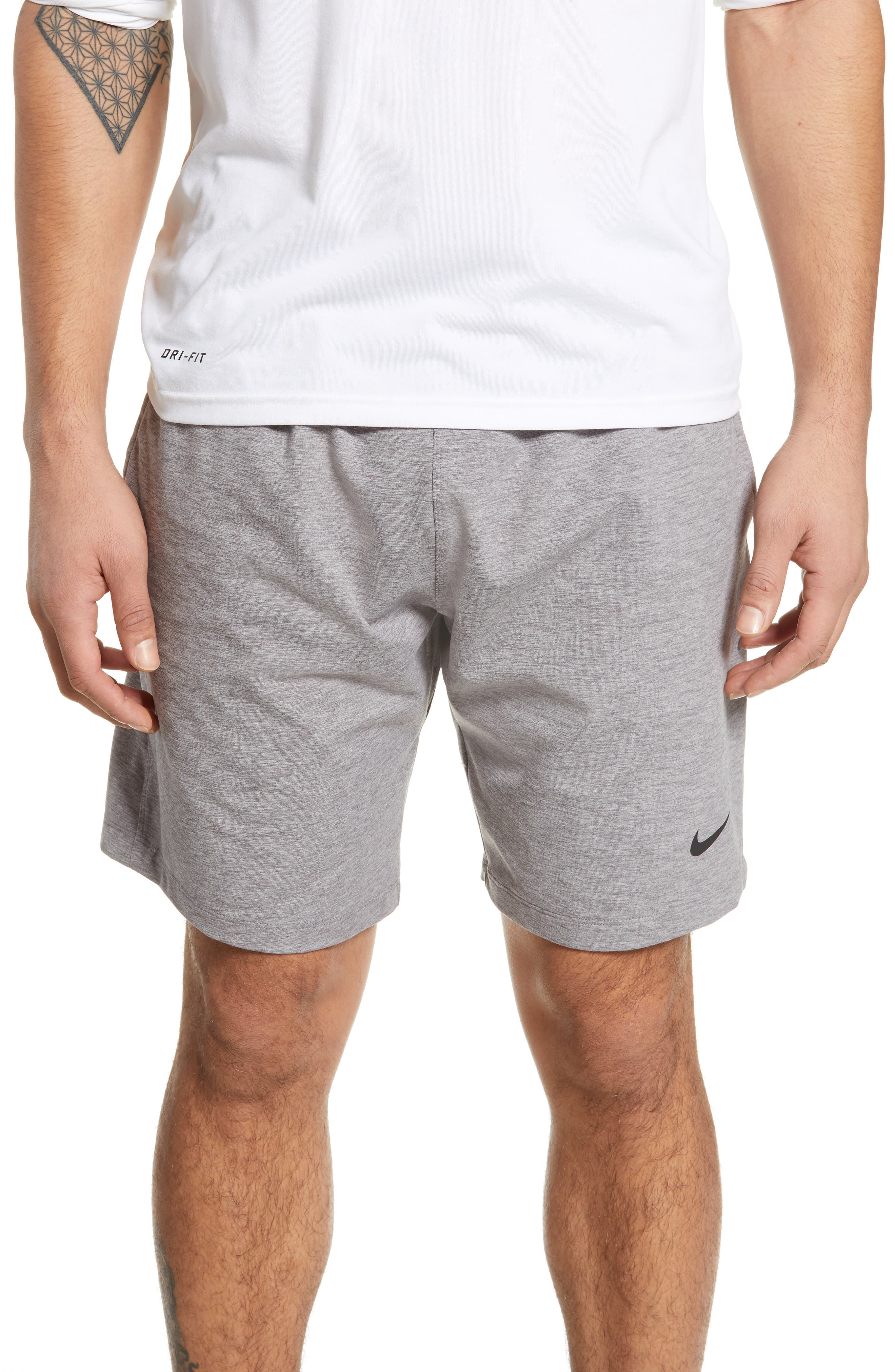 nike sweat shorts outfit