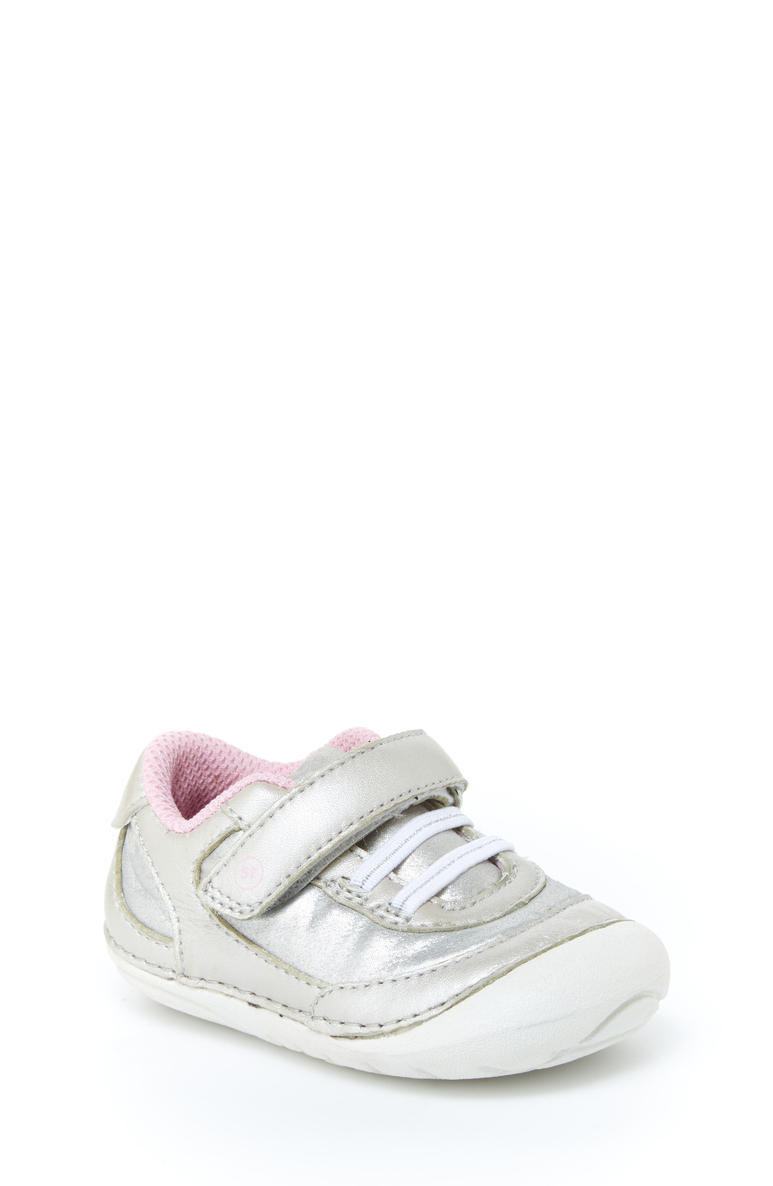 Baby Stride Rite's Shoes: First Walkers 