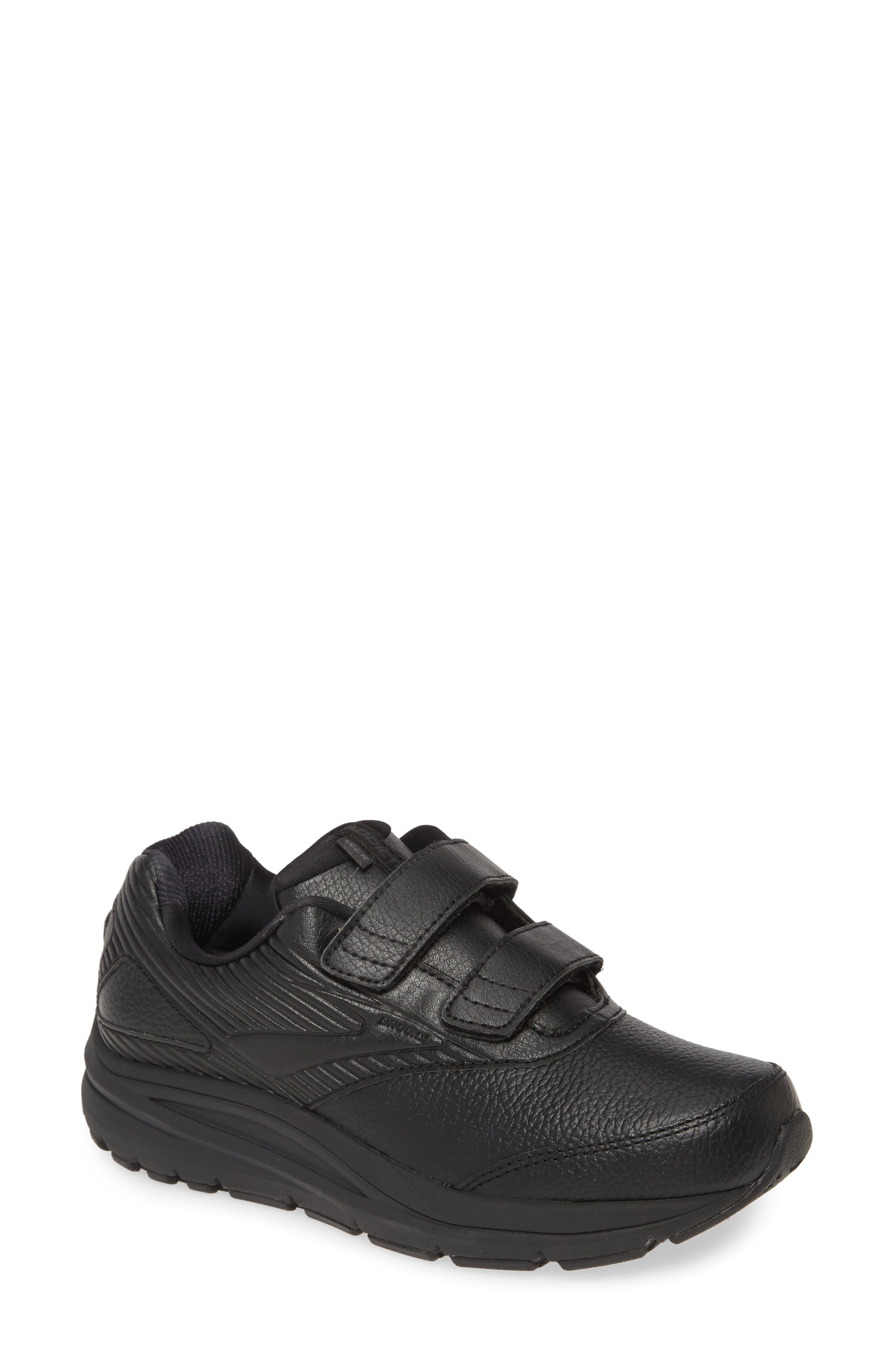 brooks leather shoes womens