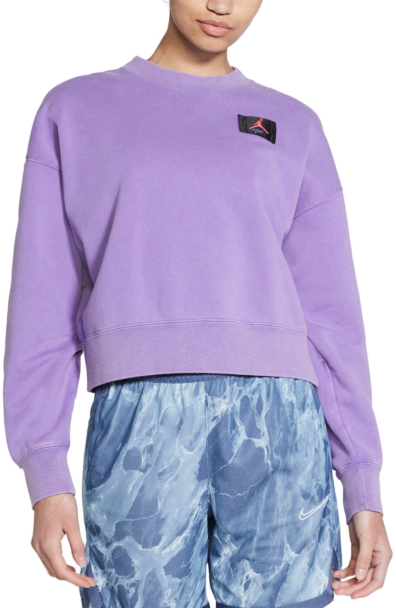 purple nike shorts outfit