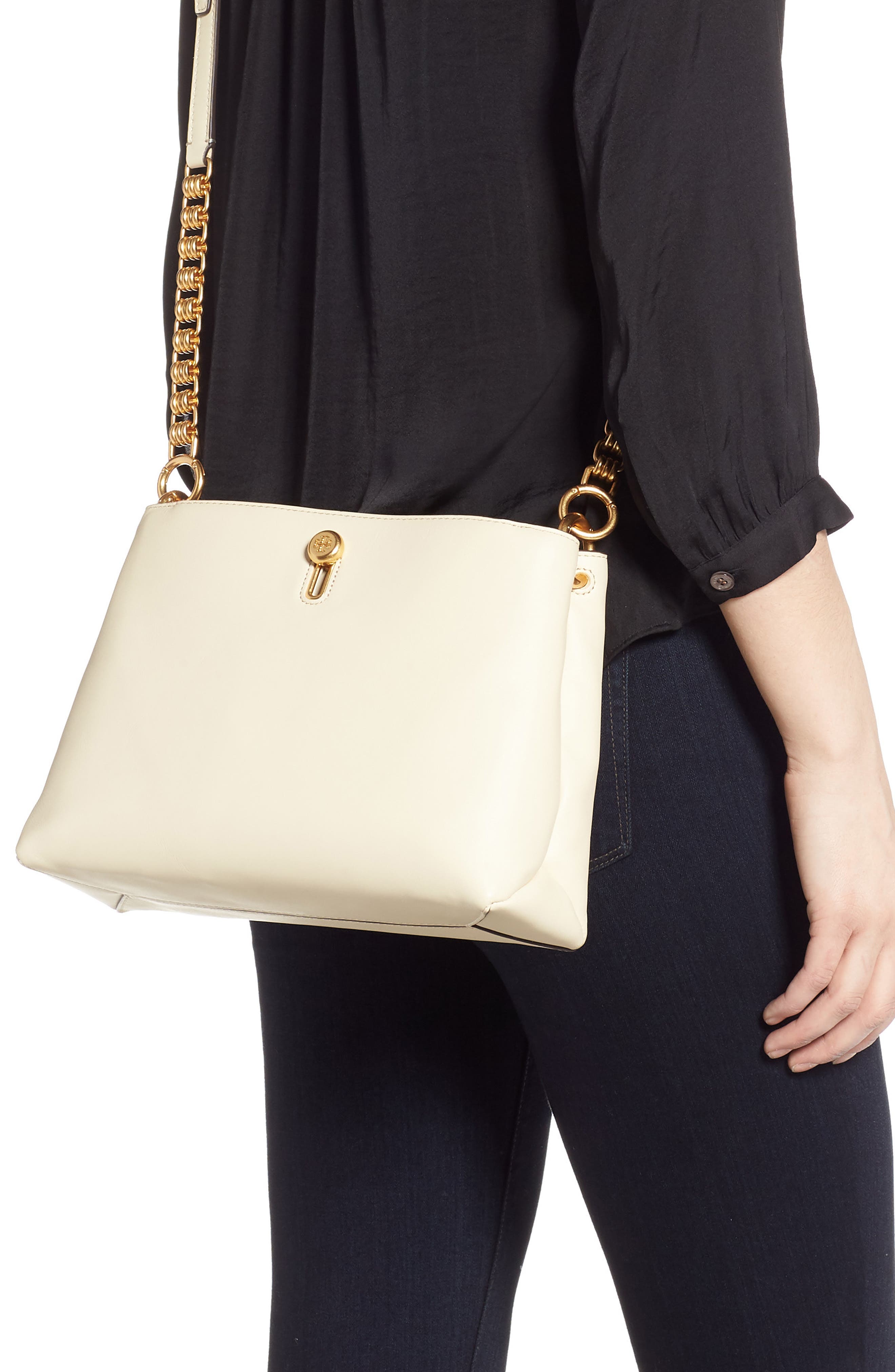 tory burch lily chain