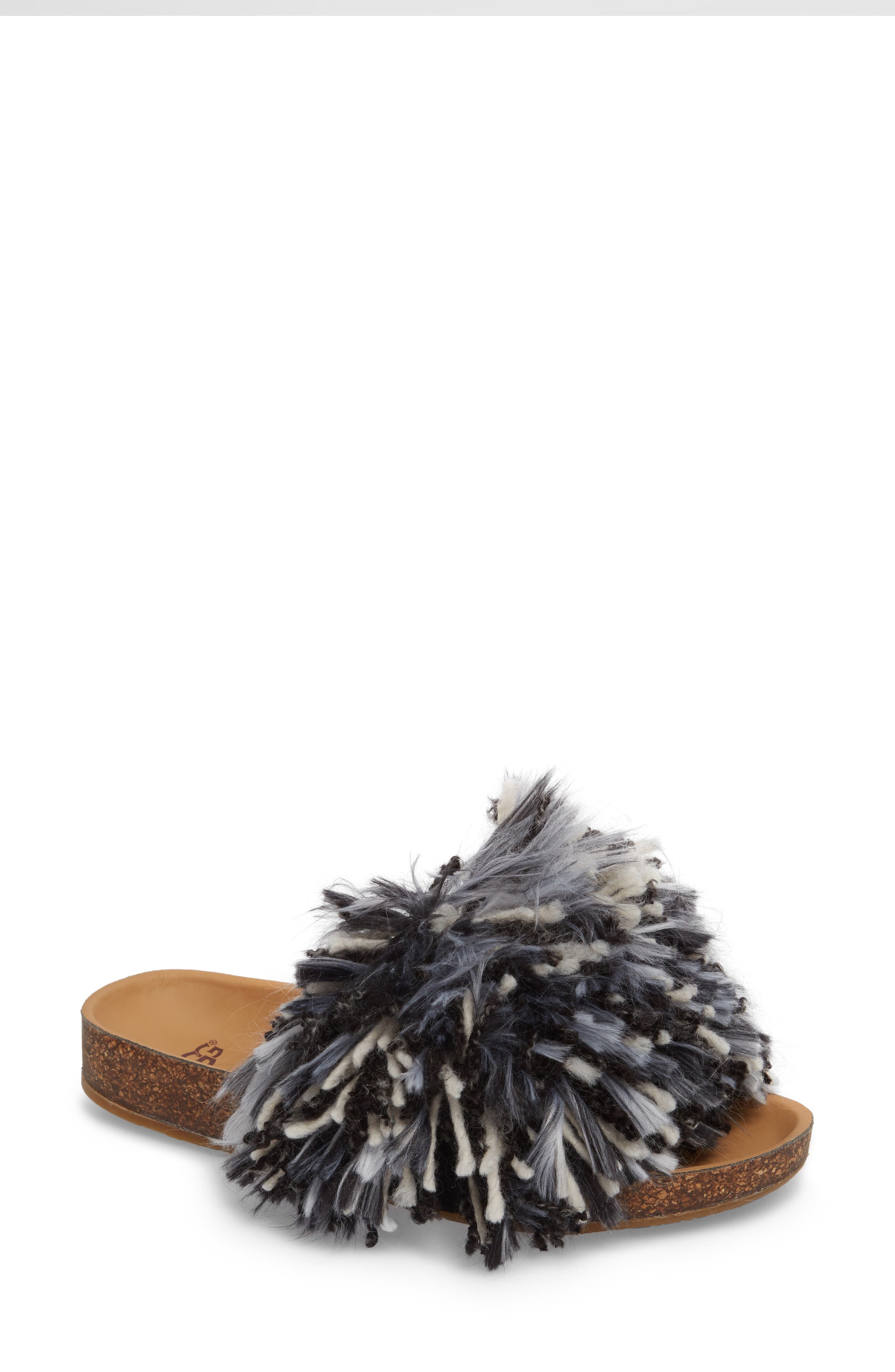 Ugg Cindi Yarn Pom Sandal, Black
