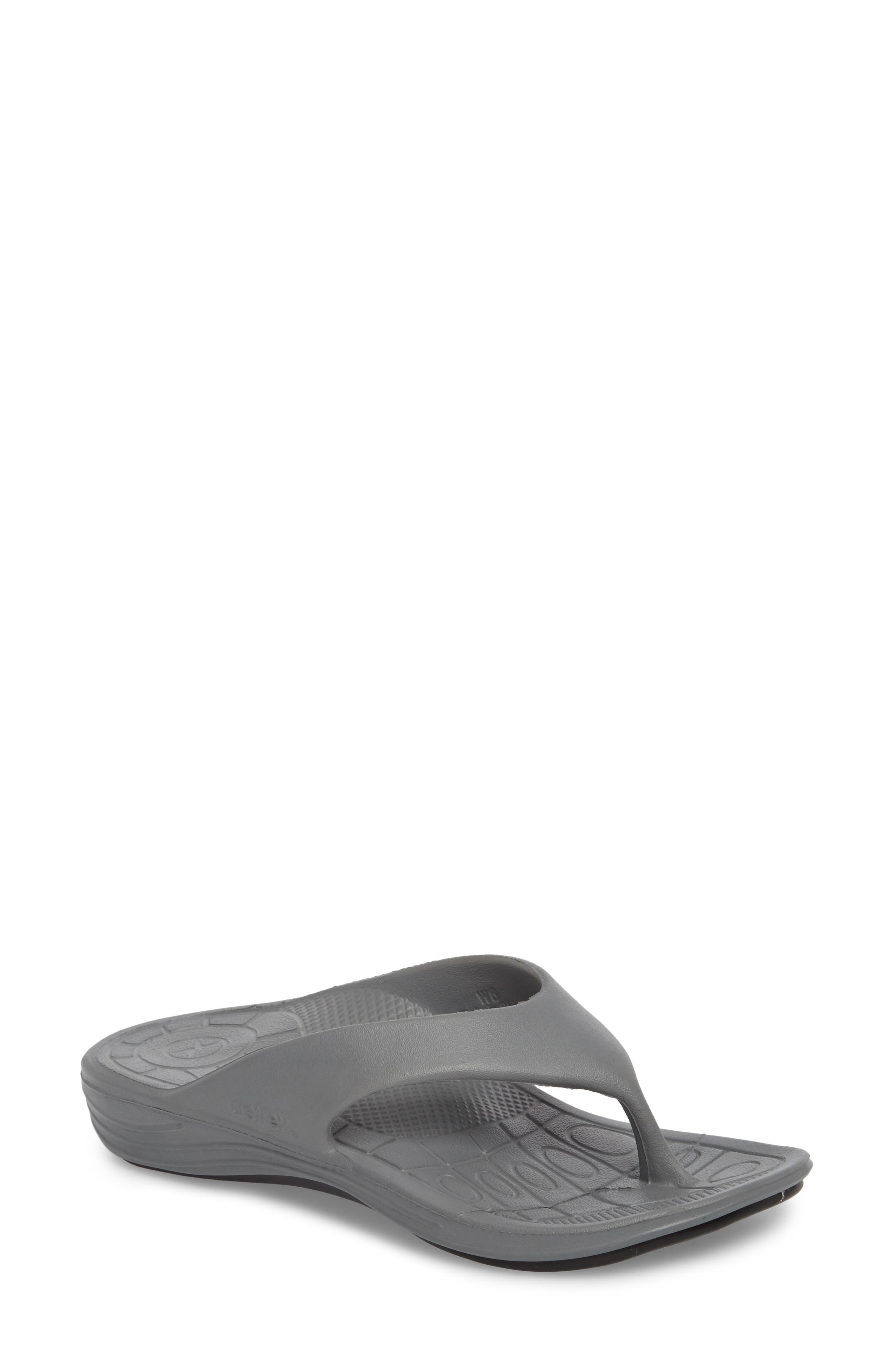 Aetrex Lynco Flip Flop, Grey