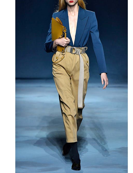 Casual spring dressing for women.