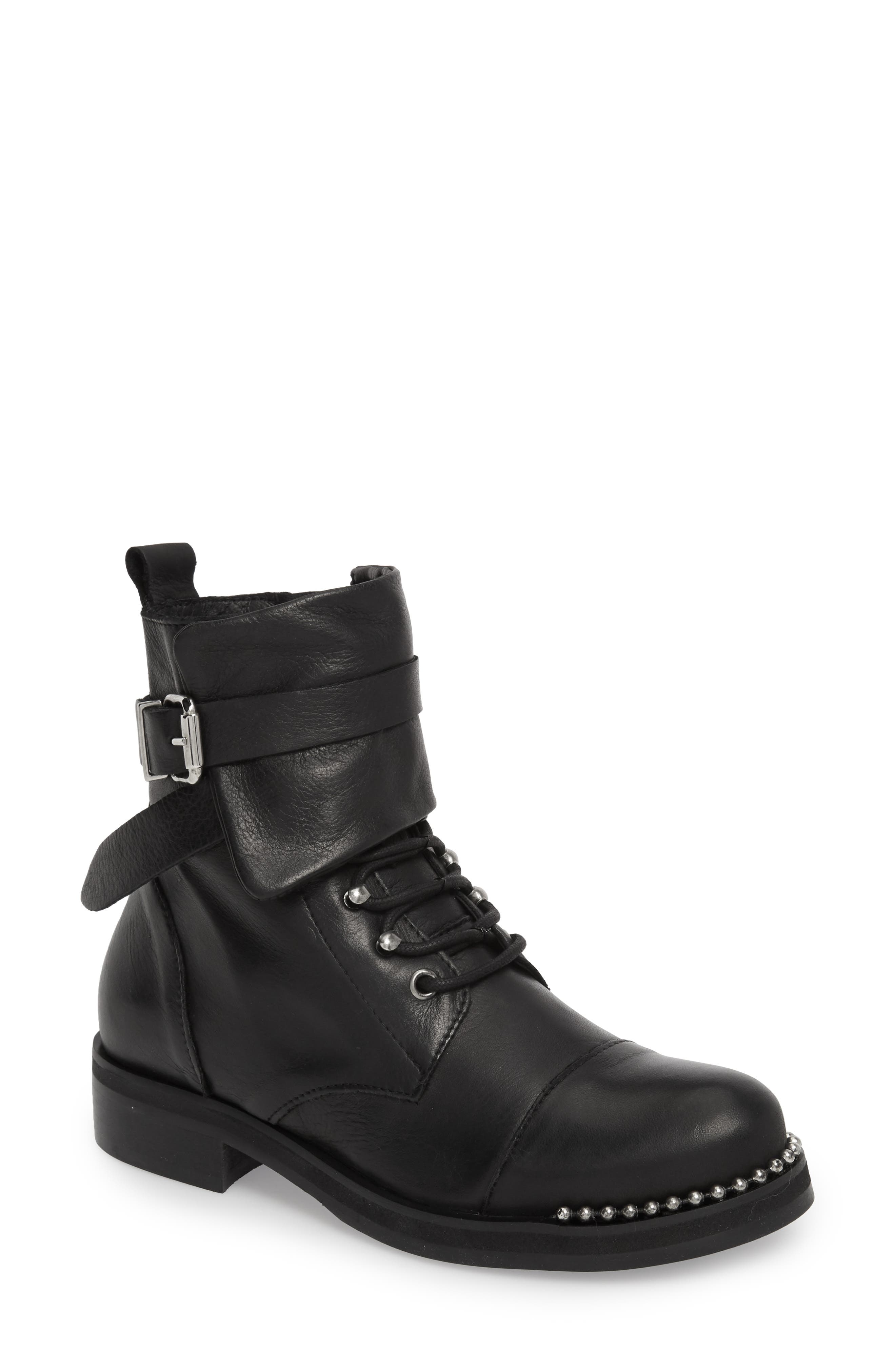 Charles David Scorch Boot