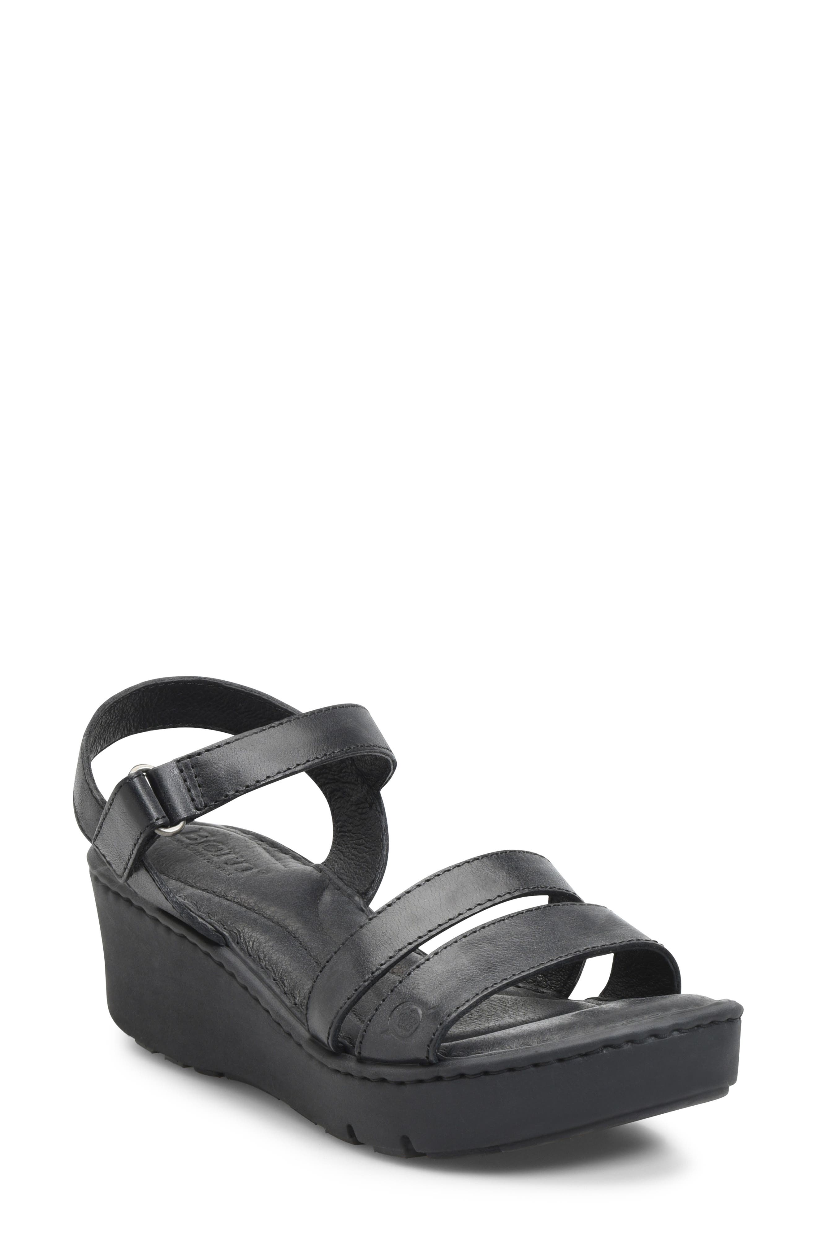 B?rn Pawnee Wedge Sandal, Black