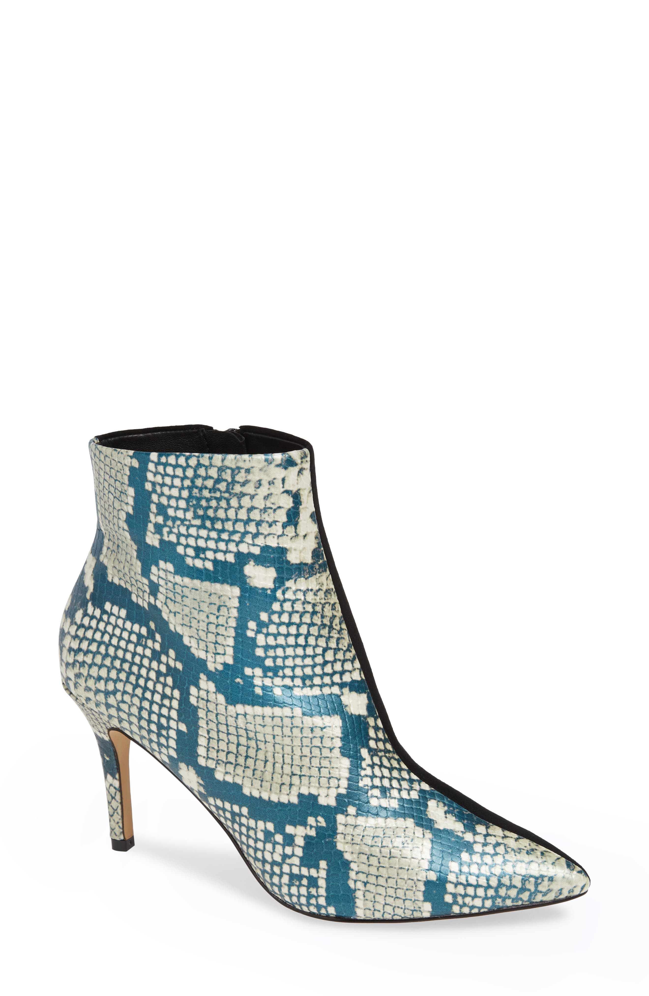 Something Navy Elisa Colorblock Bootie, Black