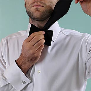How to Tie a Bow Tie, Step 3