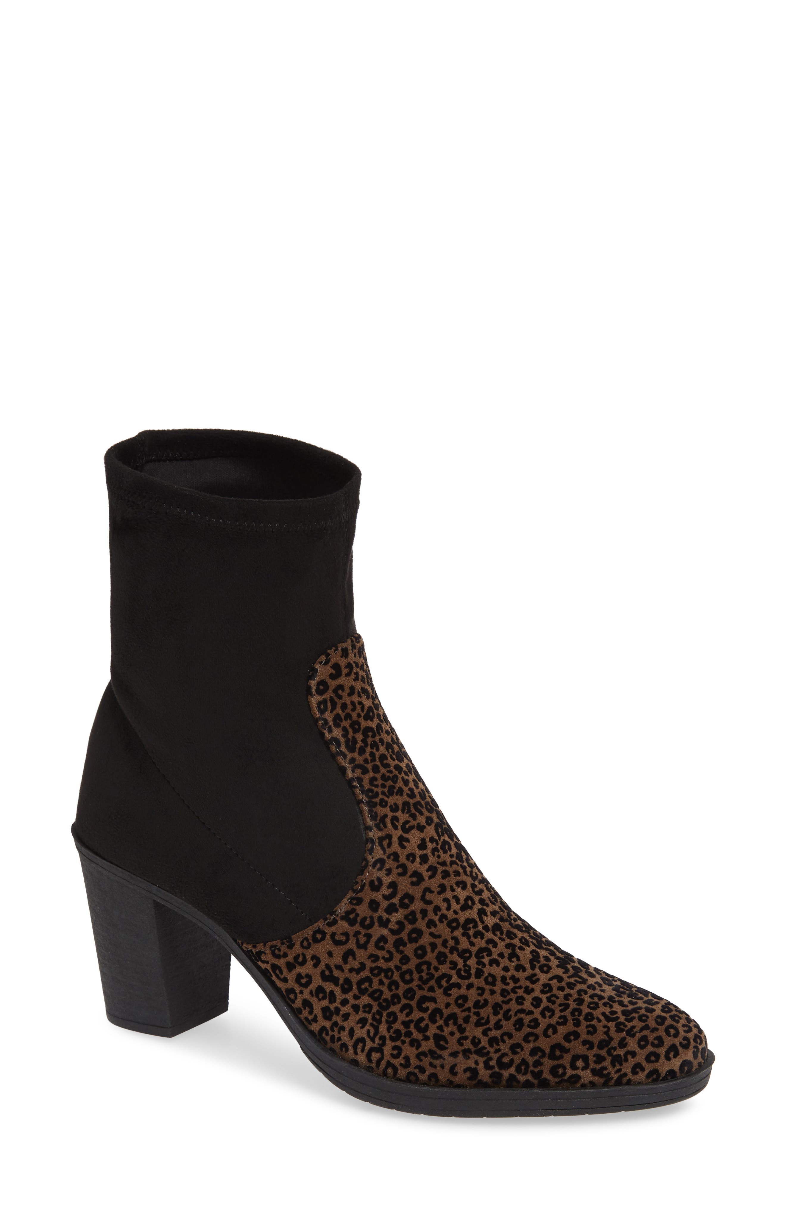 The Flexx On The Rocks Bootie, Beige