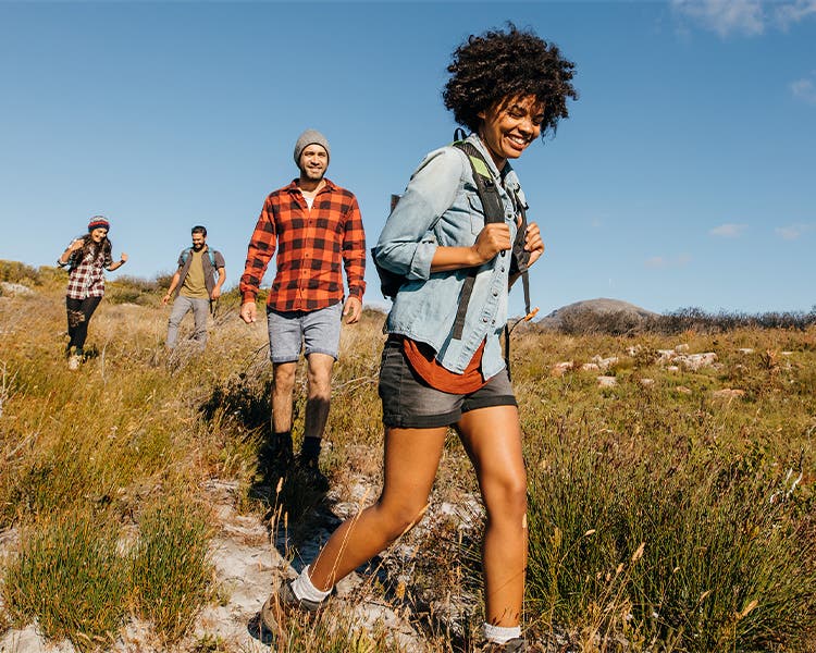 What to Wear Hiking in Warm Weather