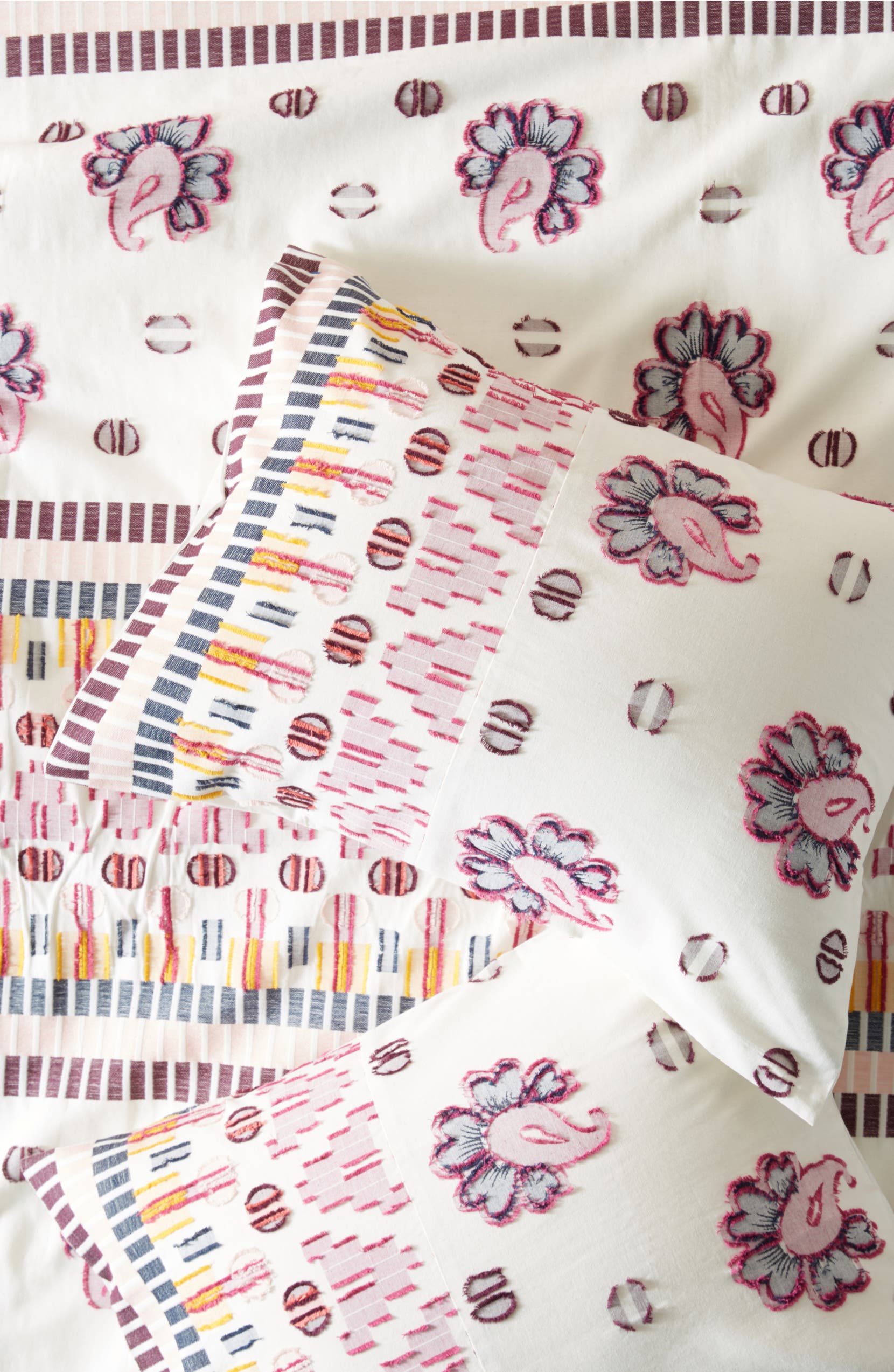 Suno Set of 2 Clipped Jacquard Shams,PINK MULTI, christine kohut interiors, designninja, bedding, winter white, white sale, anthropology