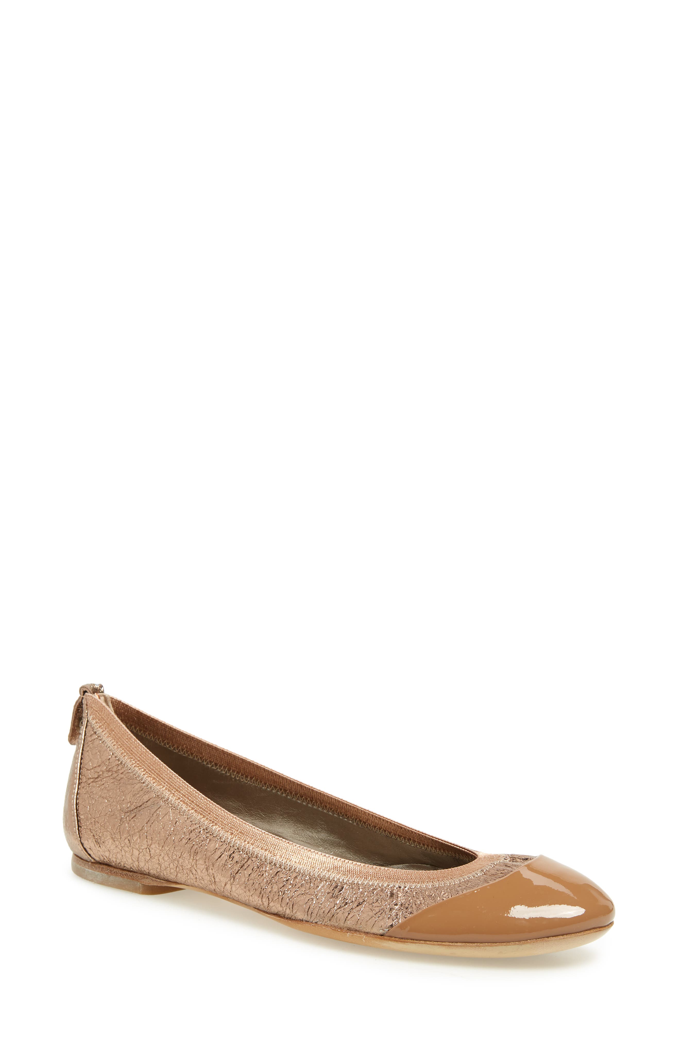 agl notch ballet flat