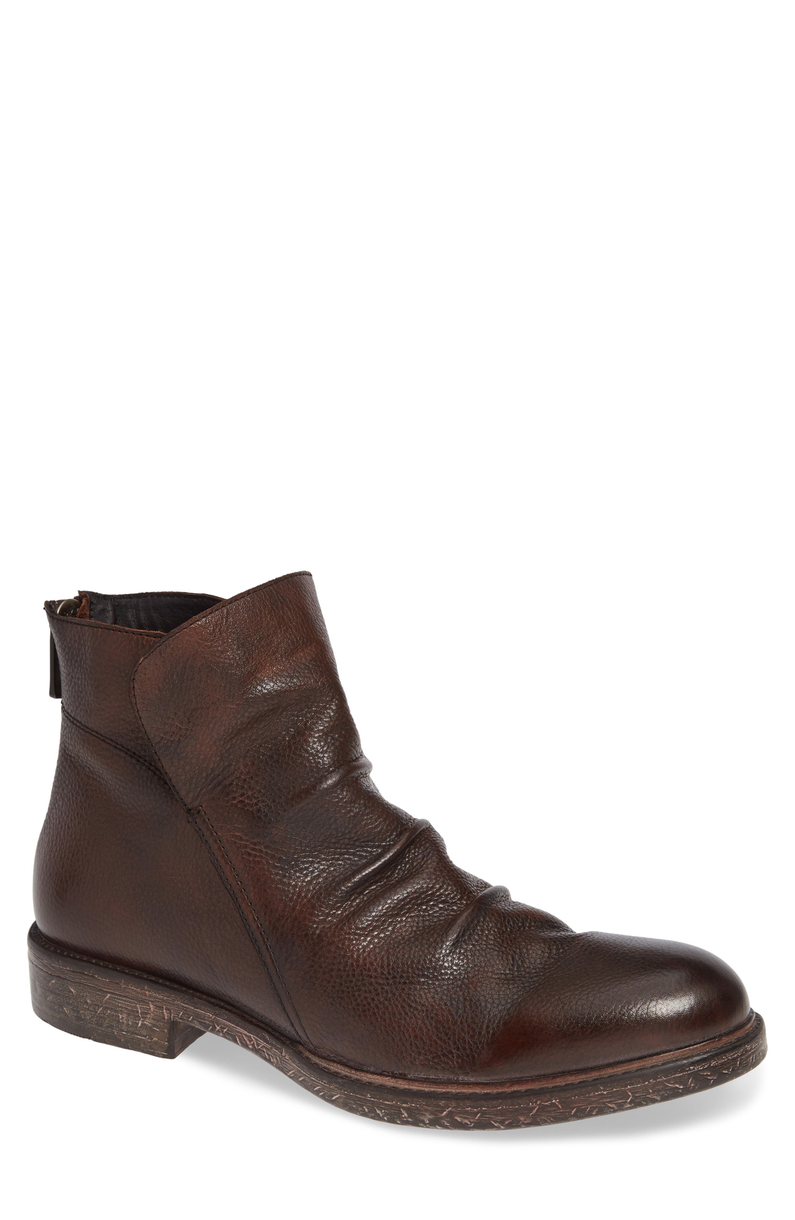 Jump Pueblo Slouchy Boot, Brown