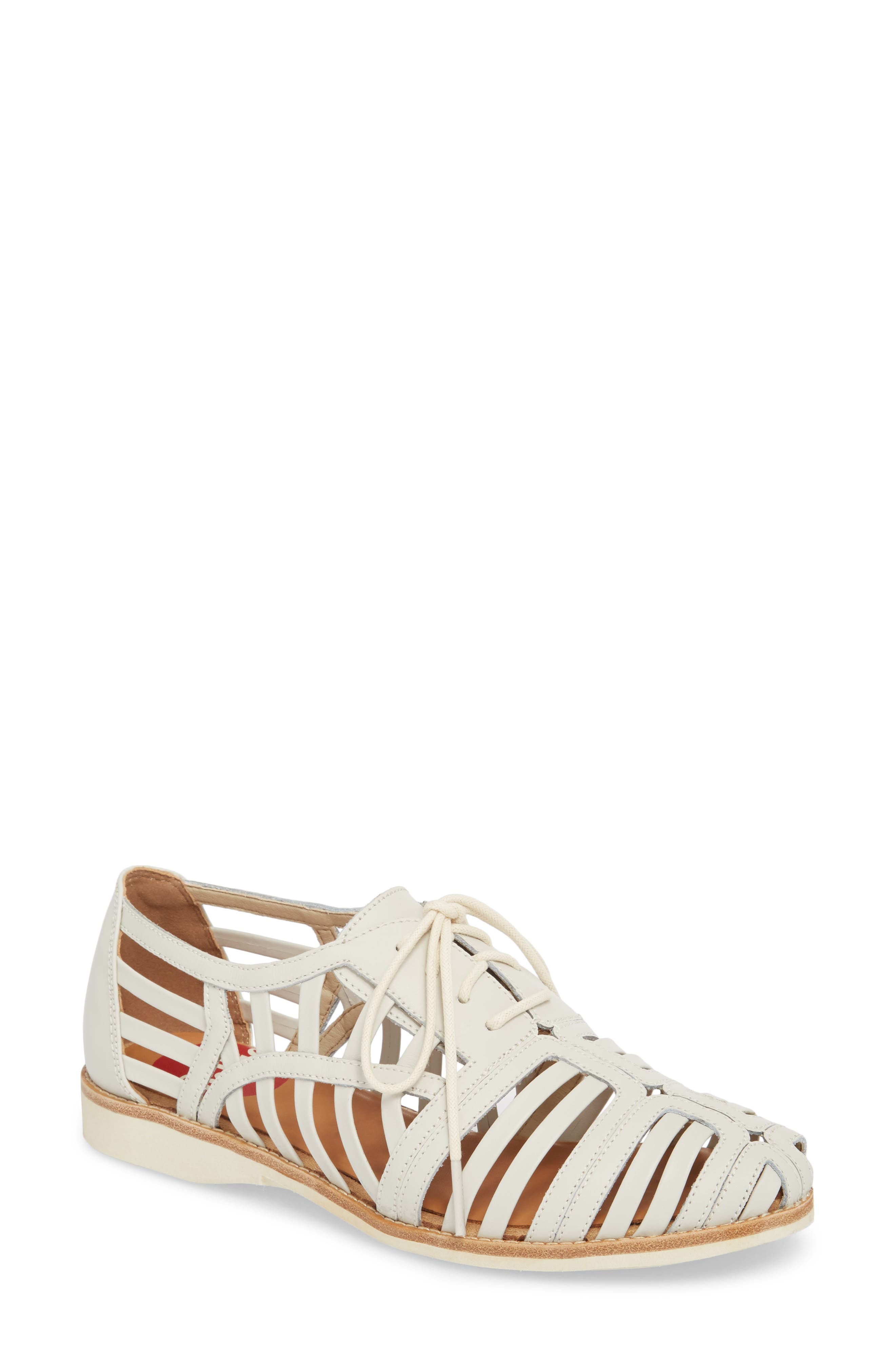 Rollie Cage Derby, White