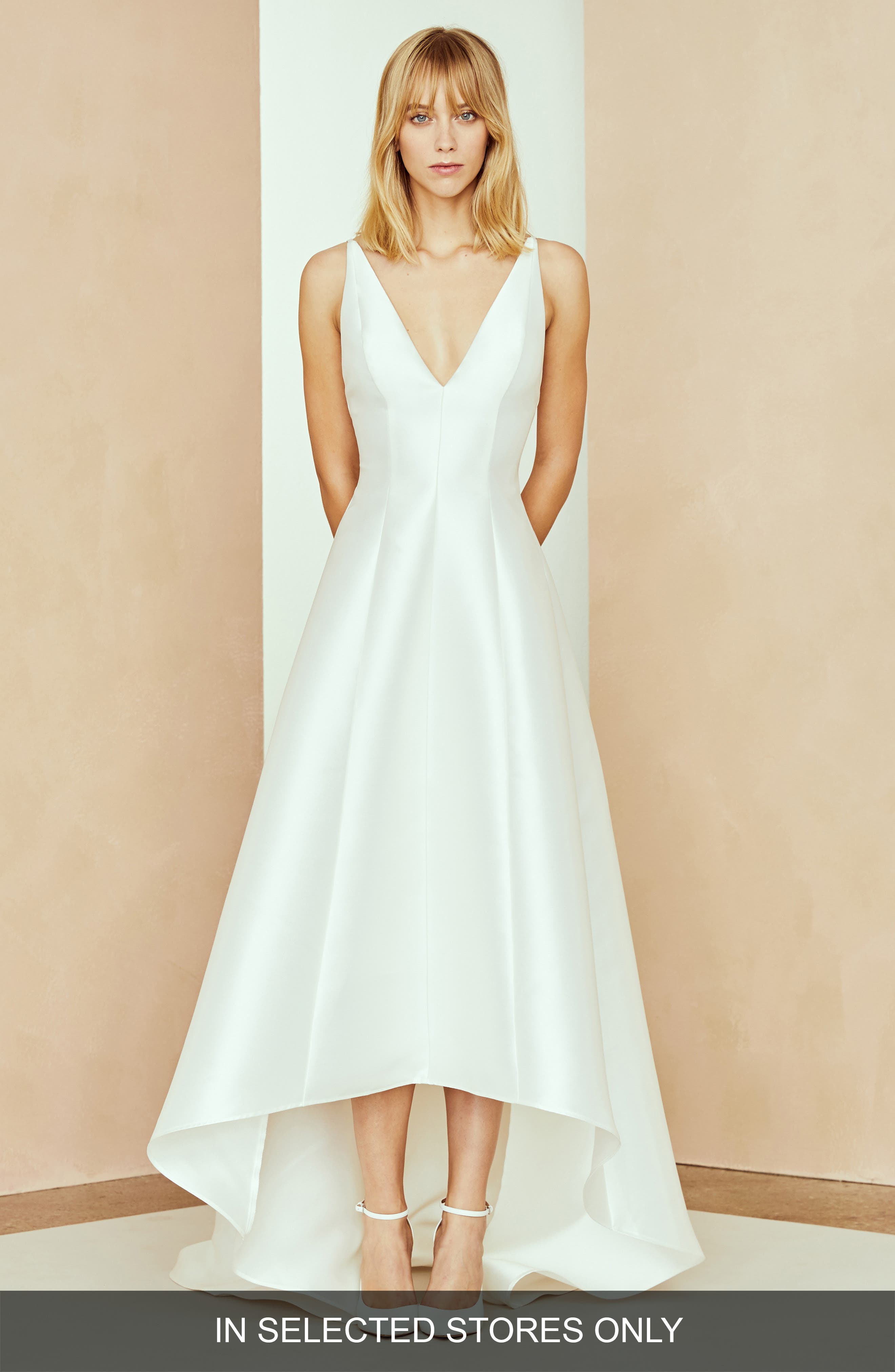 Nouvelle Amsale Calvin V-Neck High/low Dress, Size - Ivory