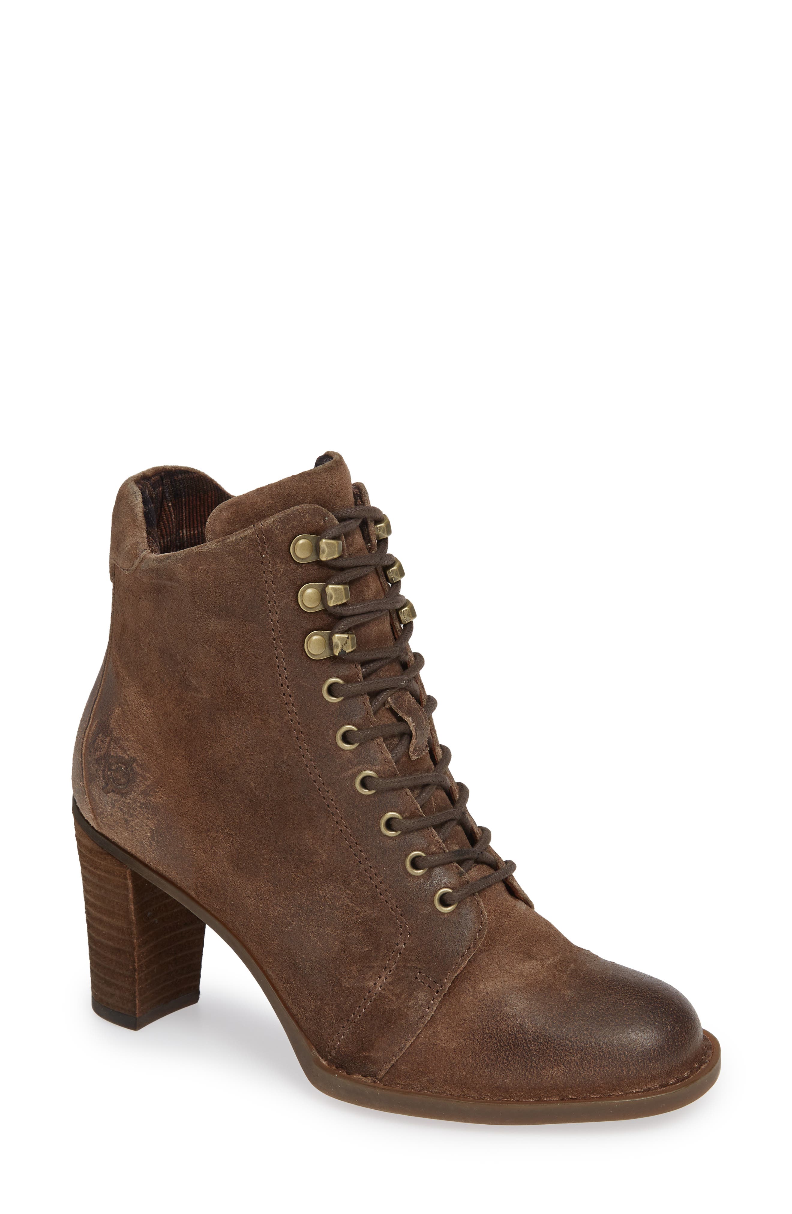 B?rn Gosford Lace-Up Boot- Beige