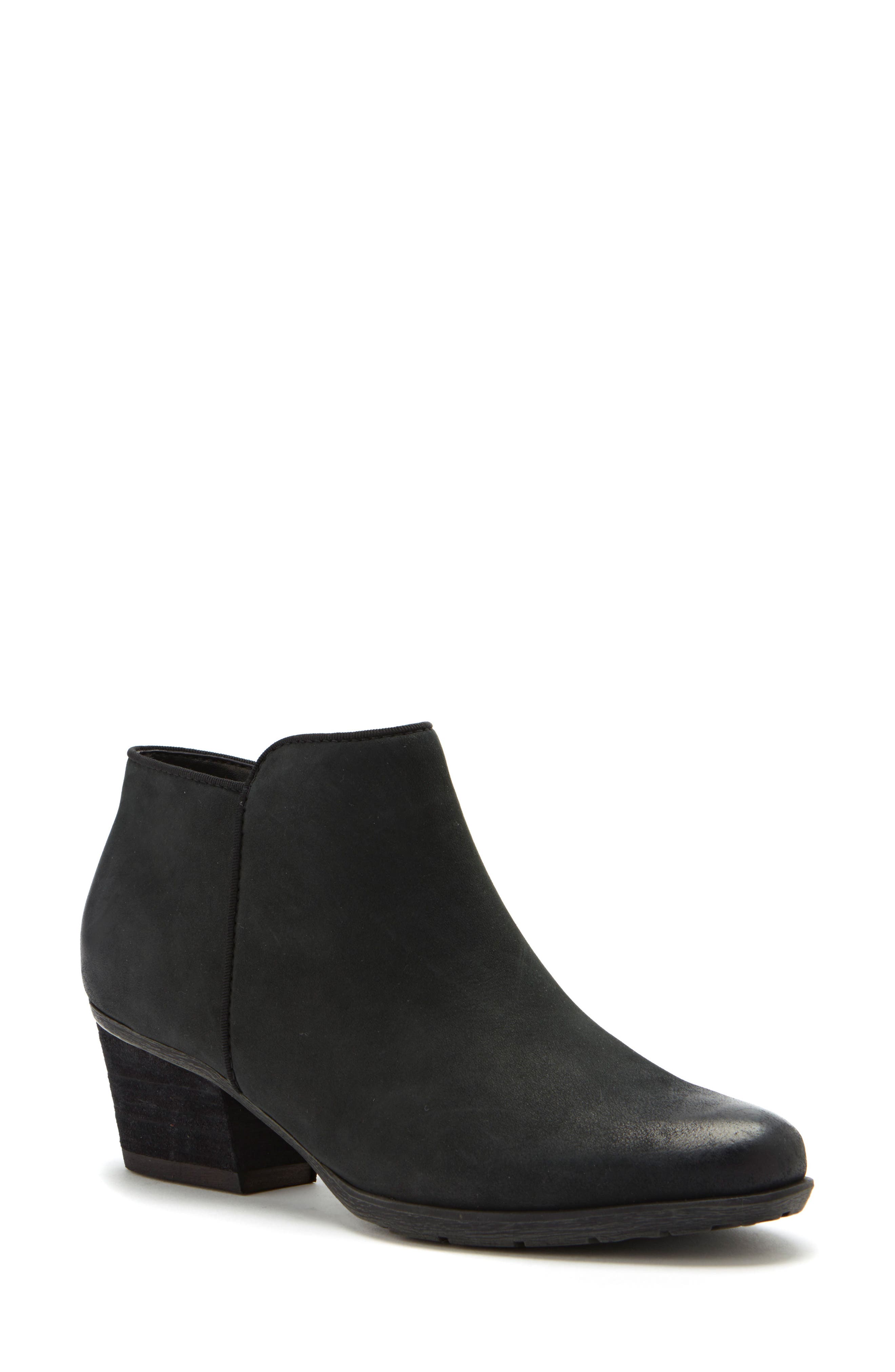 Blondo Villa Waterproof Boot, Black