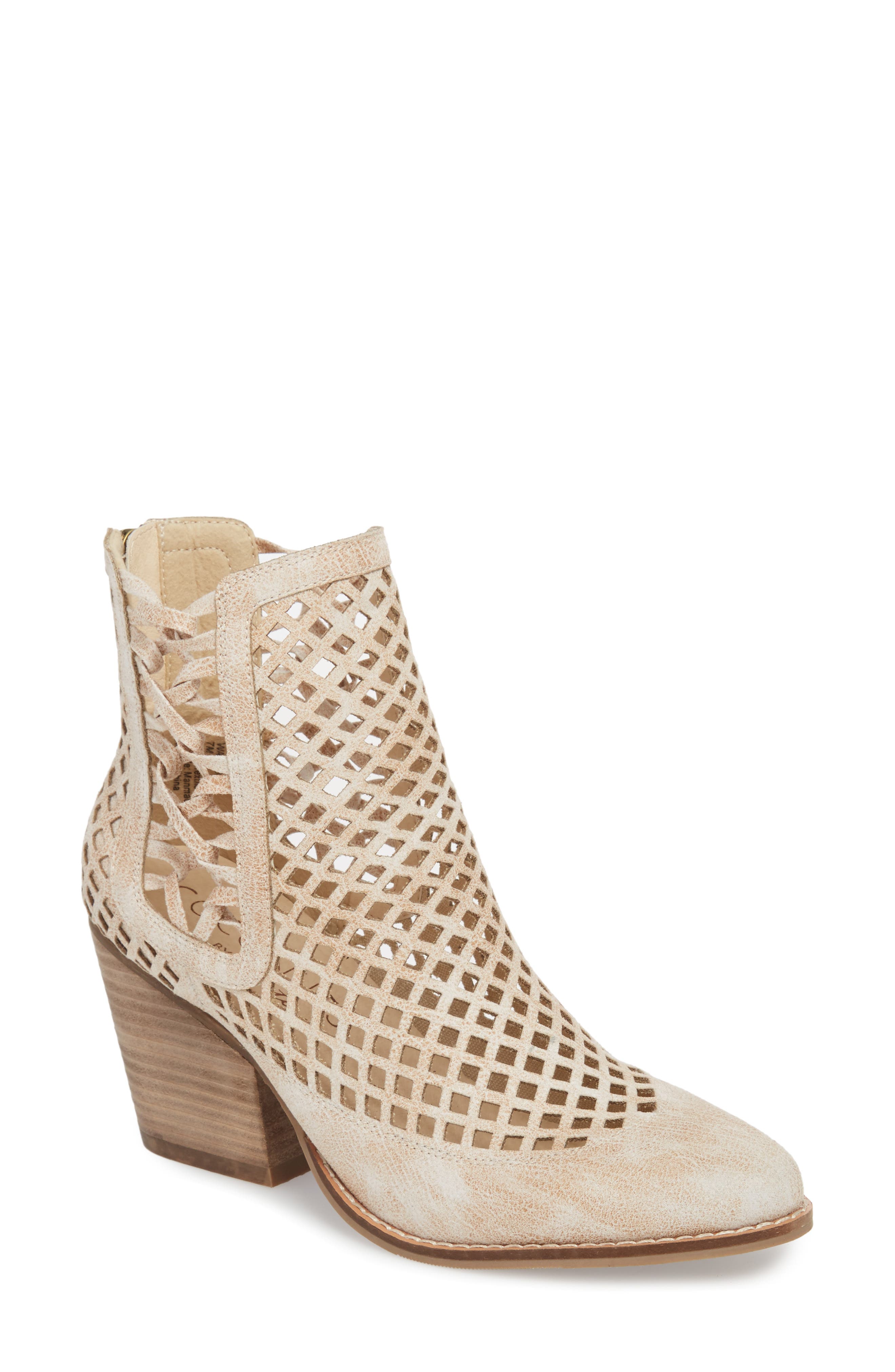 Coconuts By Matisse Walk On Bootie- White