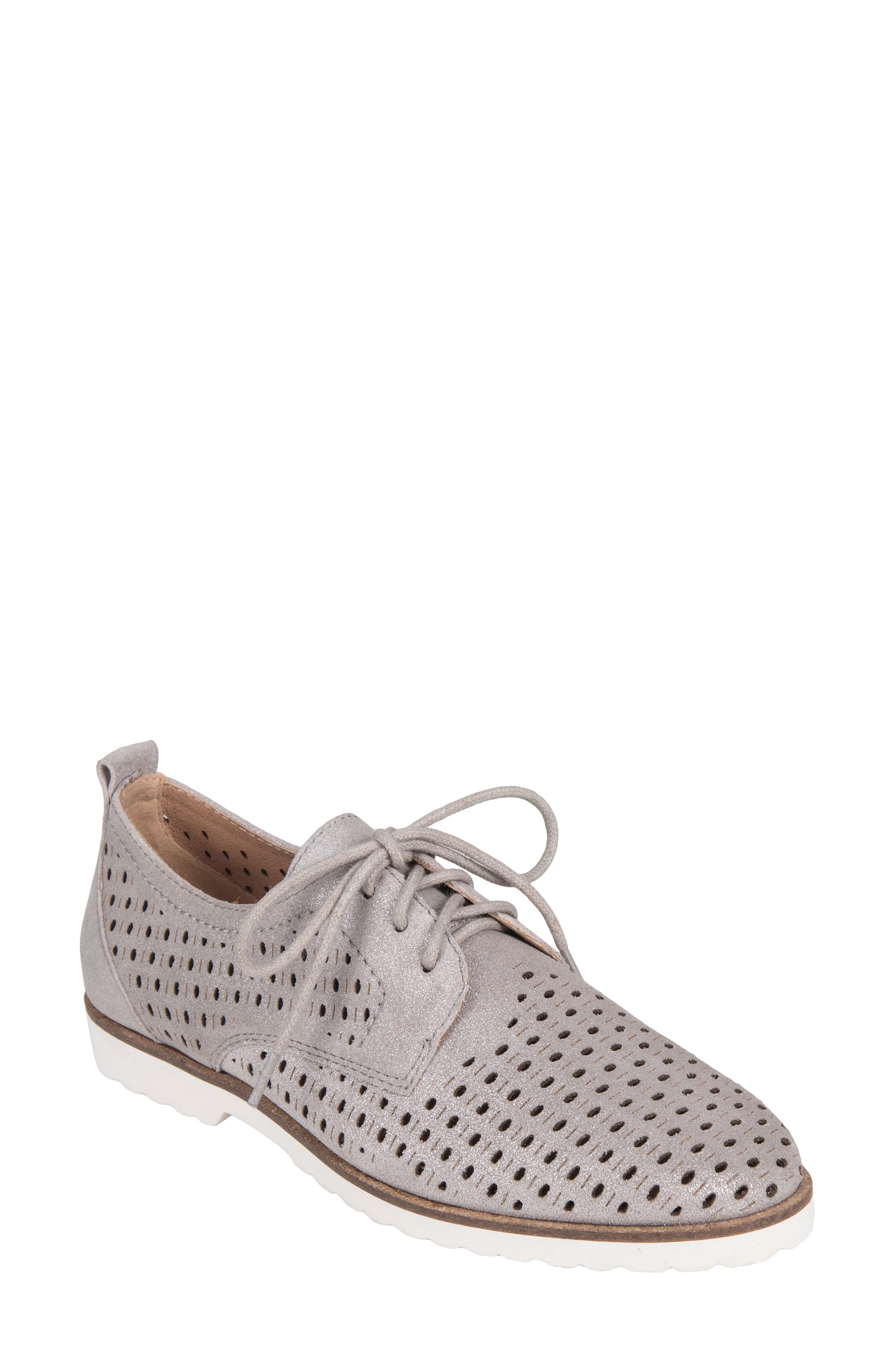 Earth Camino Perforated Sneaker