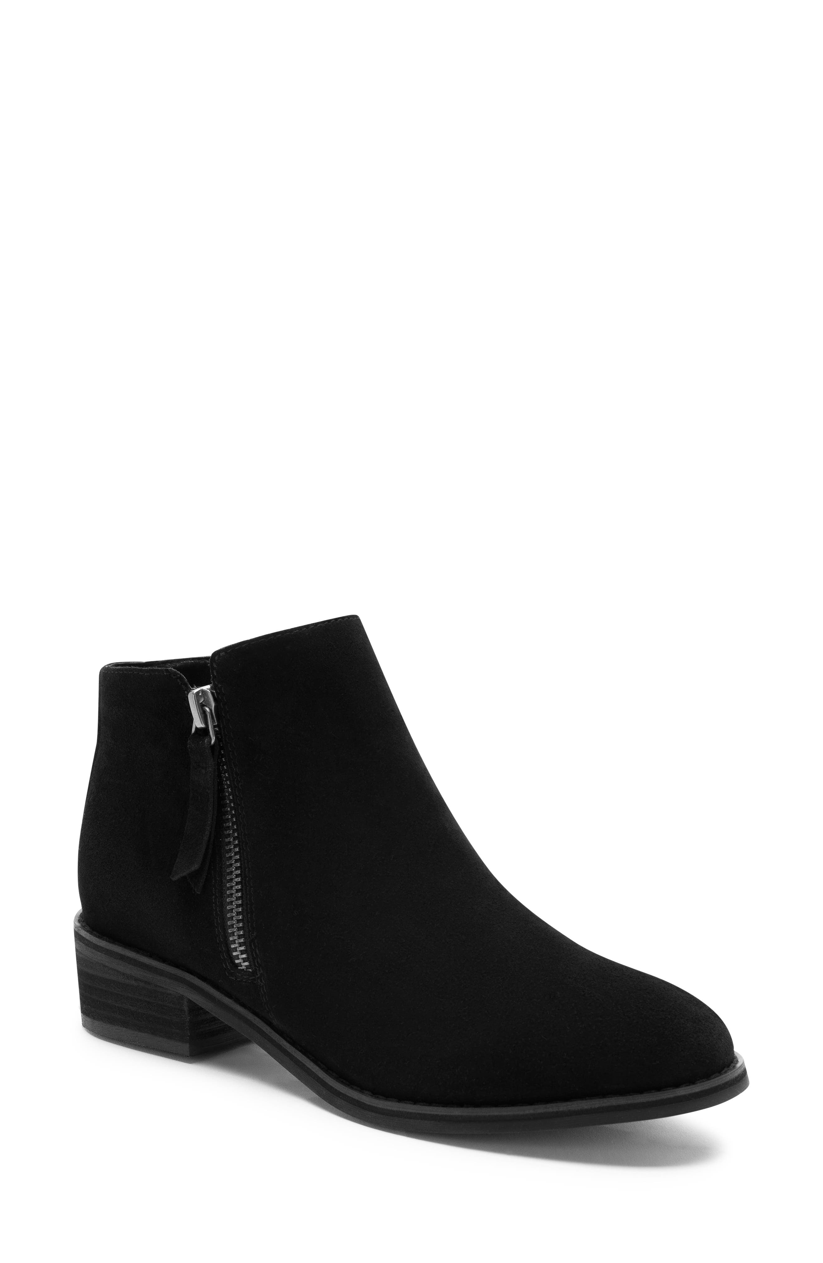 Blondo Linda Waterproof Bootie, Black