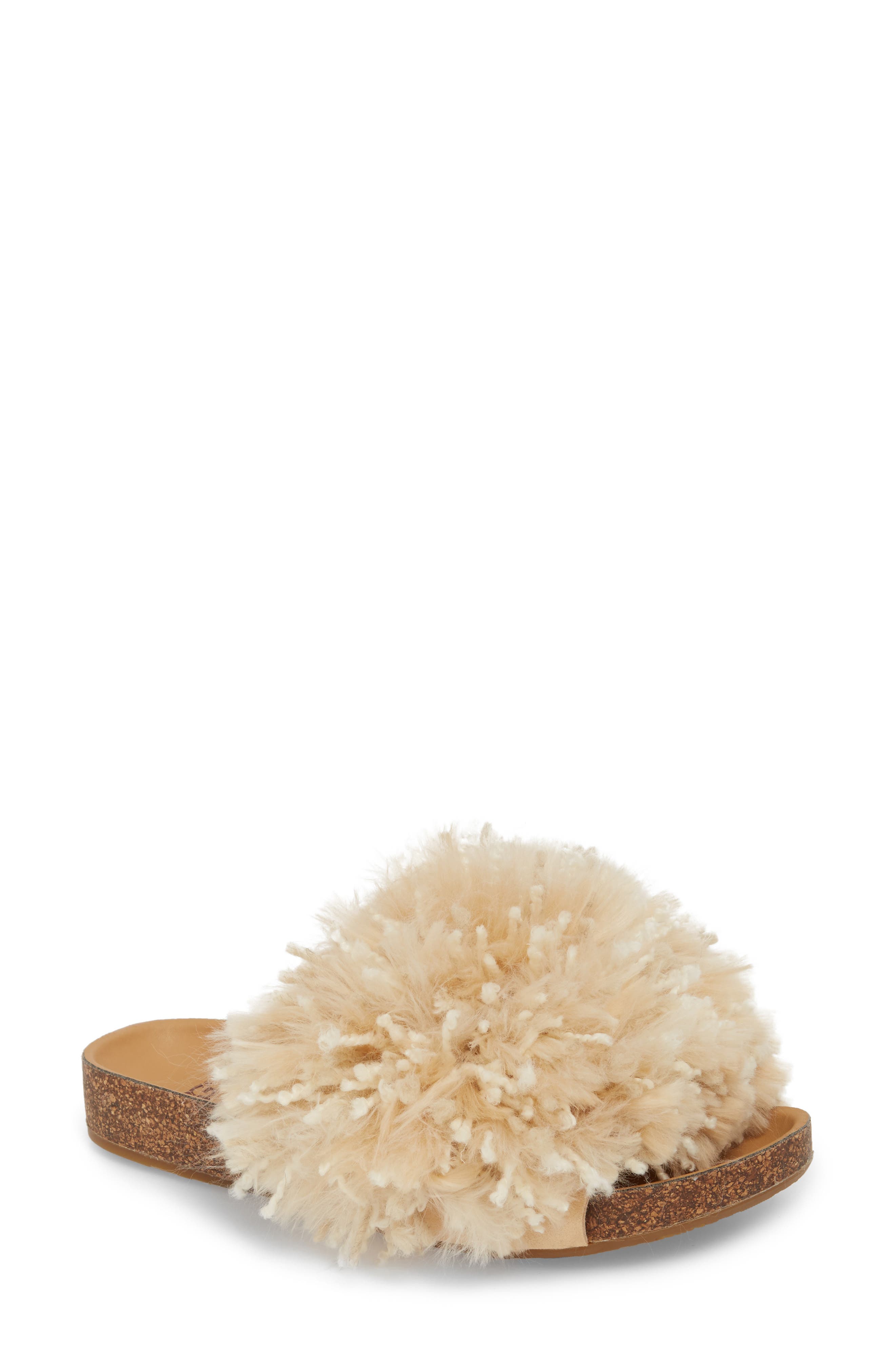 Ugg Cindi Yarn Pom Sandal- Beige