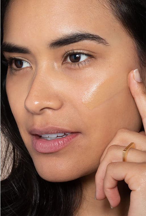 What is Tinted Moisturizer and its Benefits?