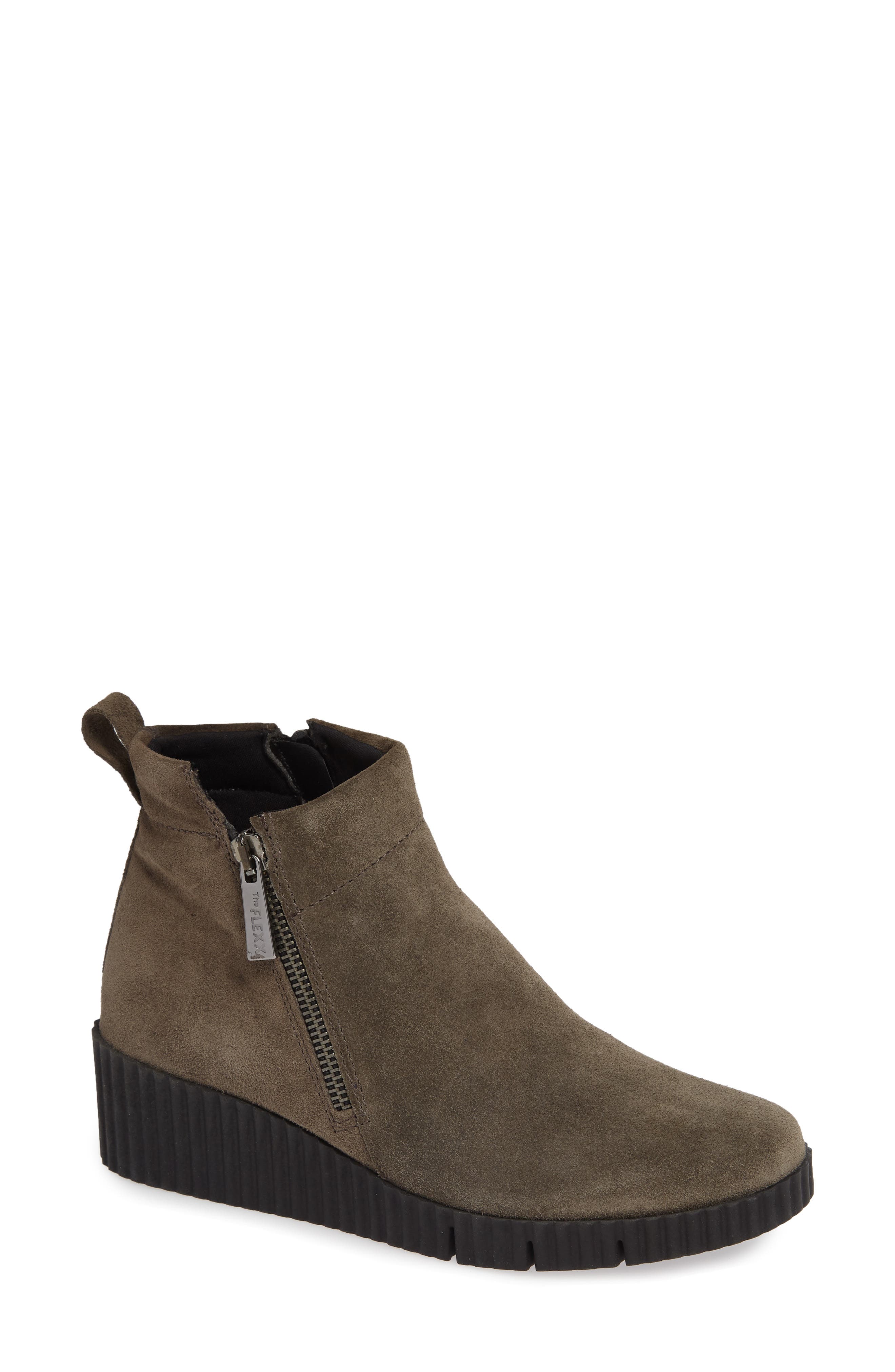 The Flexx Easy Does It Wedge Bootie, Brown
