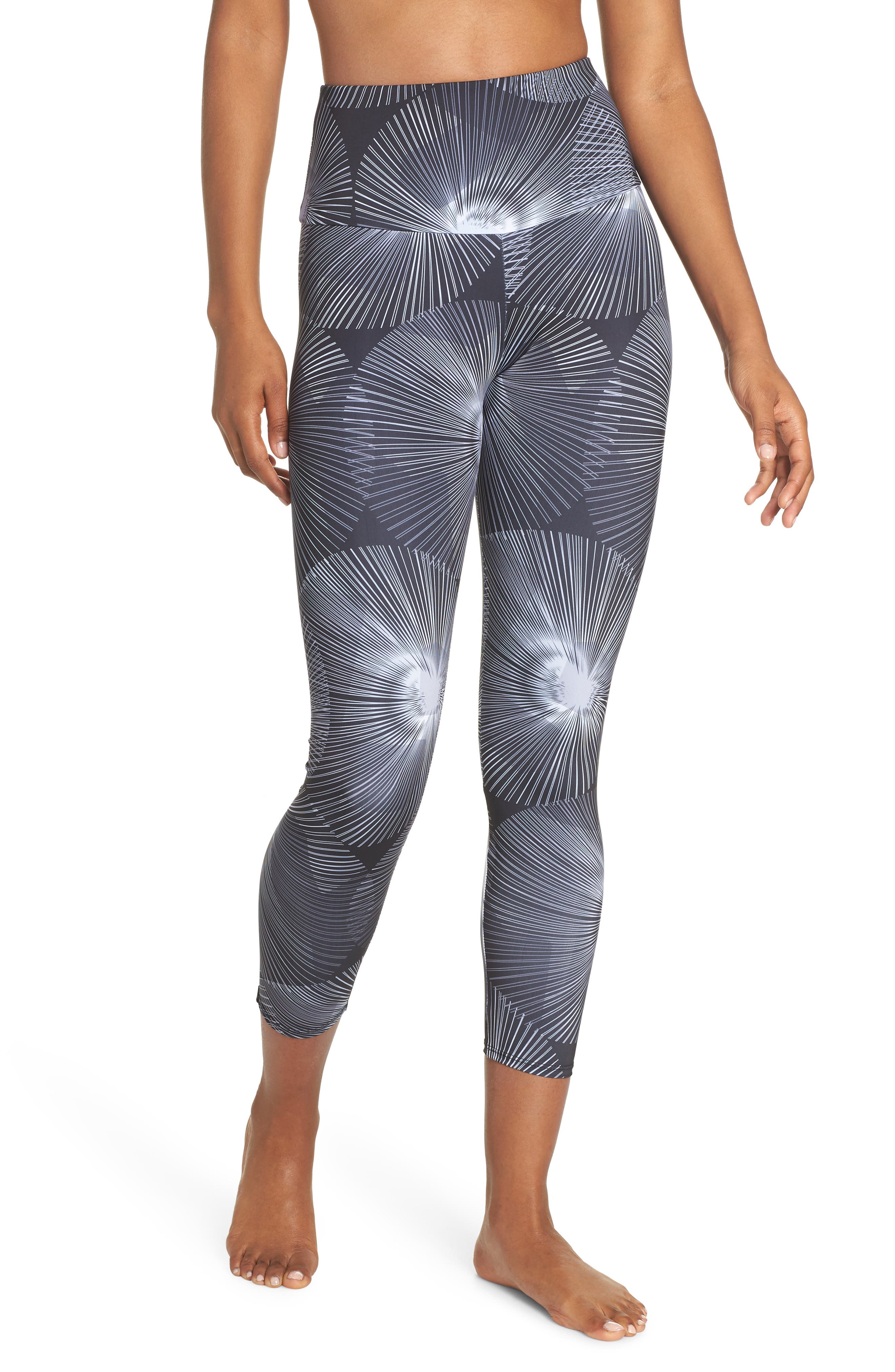 Onzie High Rise Capris, Black