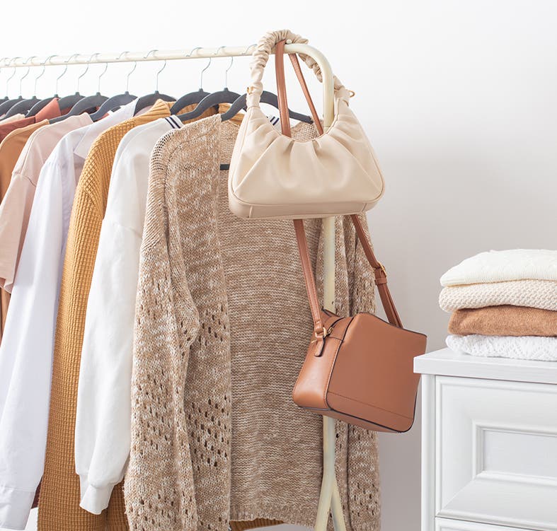 6 Creative Storage Ideas for Purses and Handbags