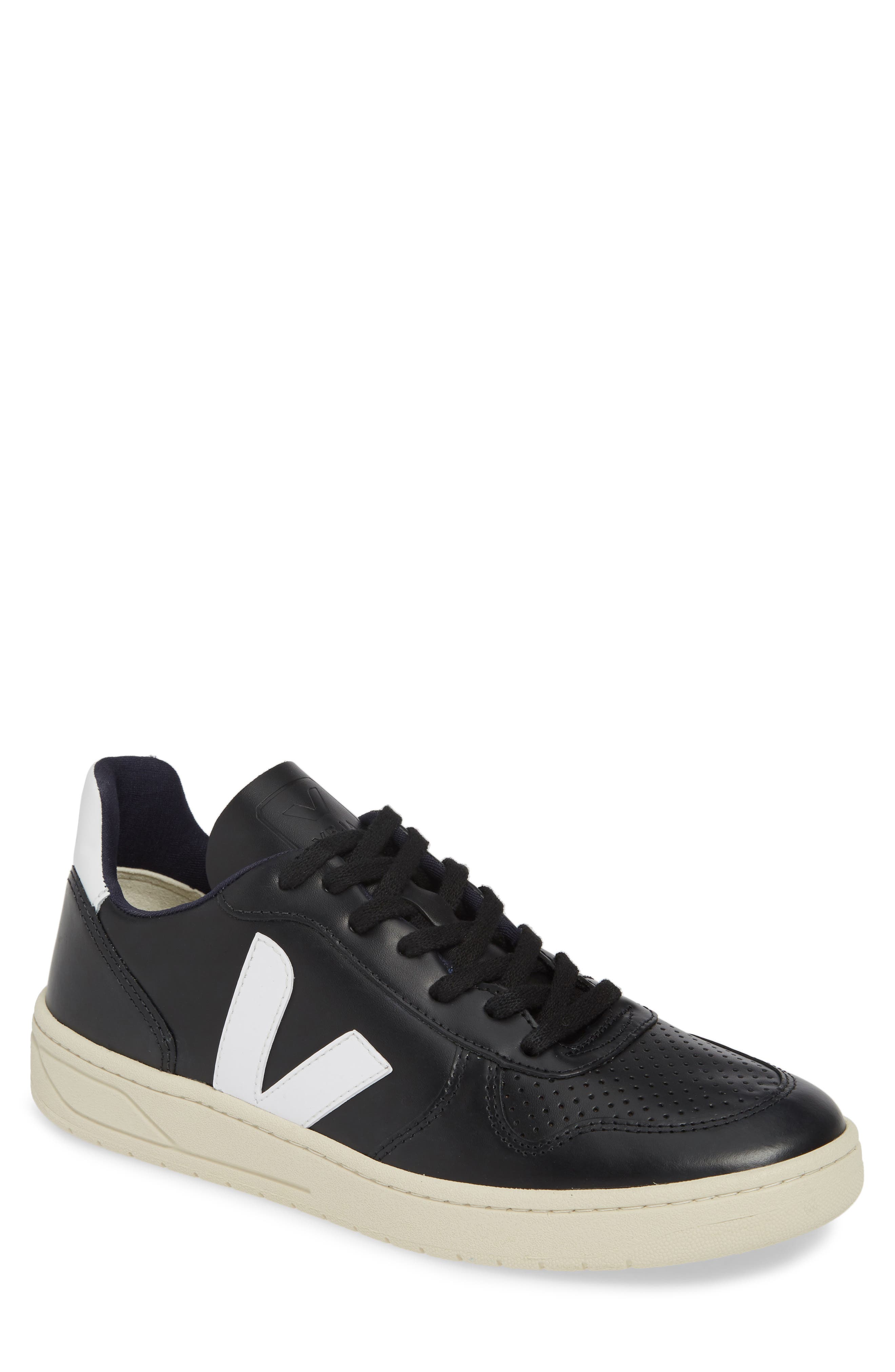 Veja V-10 Sneaker, US / 44EU - Black