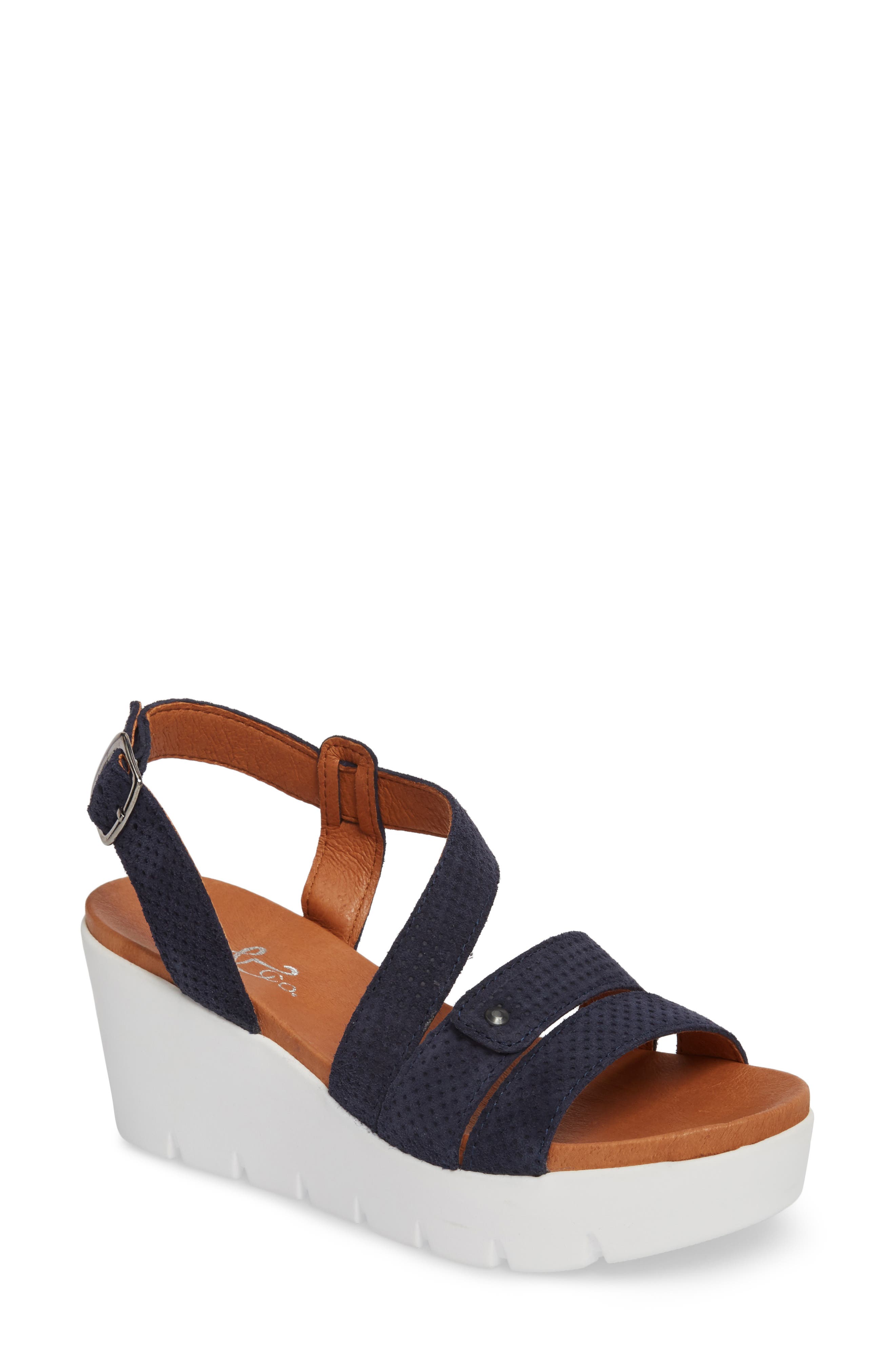 Bos. & Co. Sierra Platform Wedge Sandal