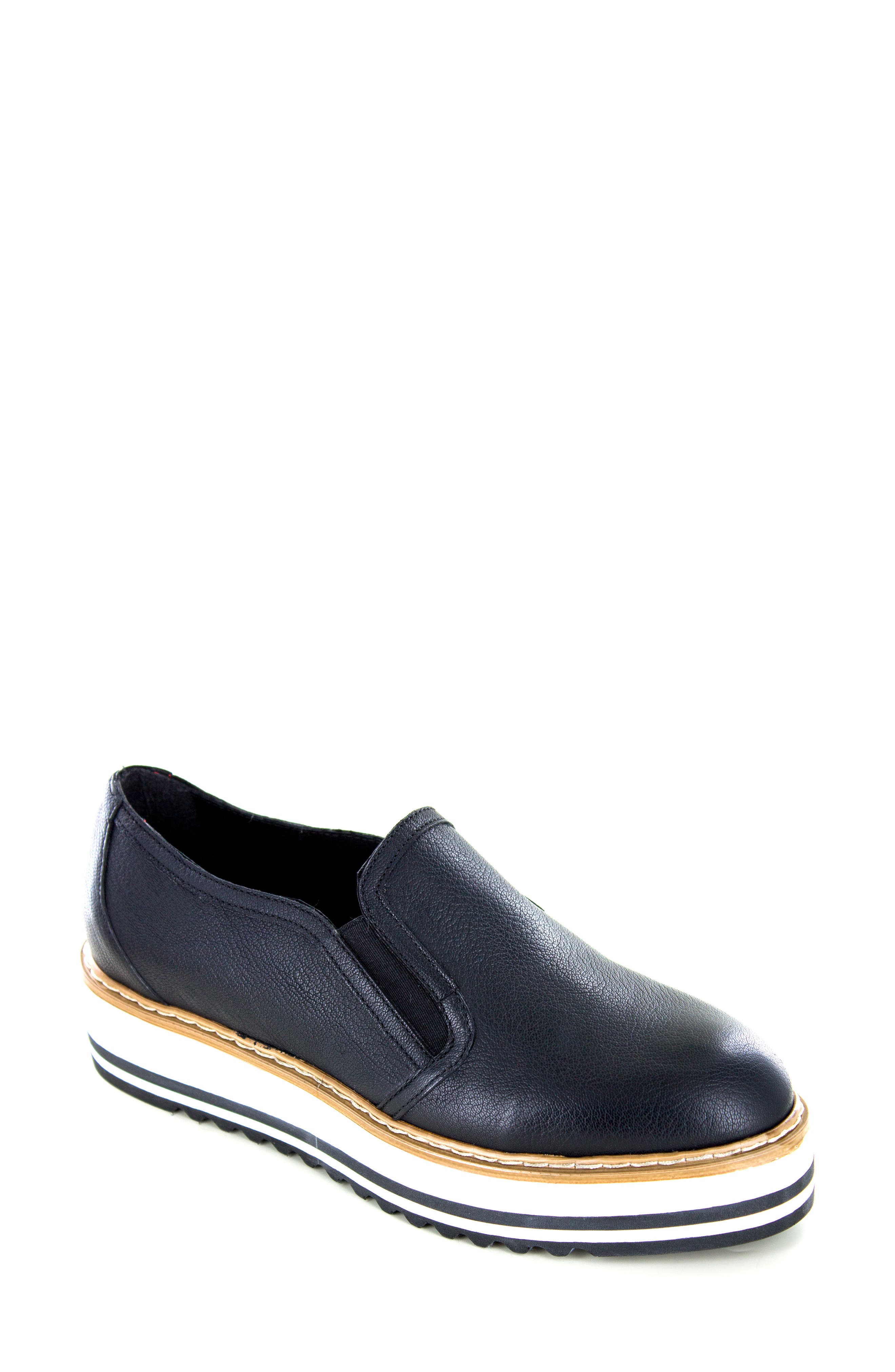 Summit By White Mountain Belton Platform Slip-On Black