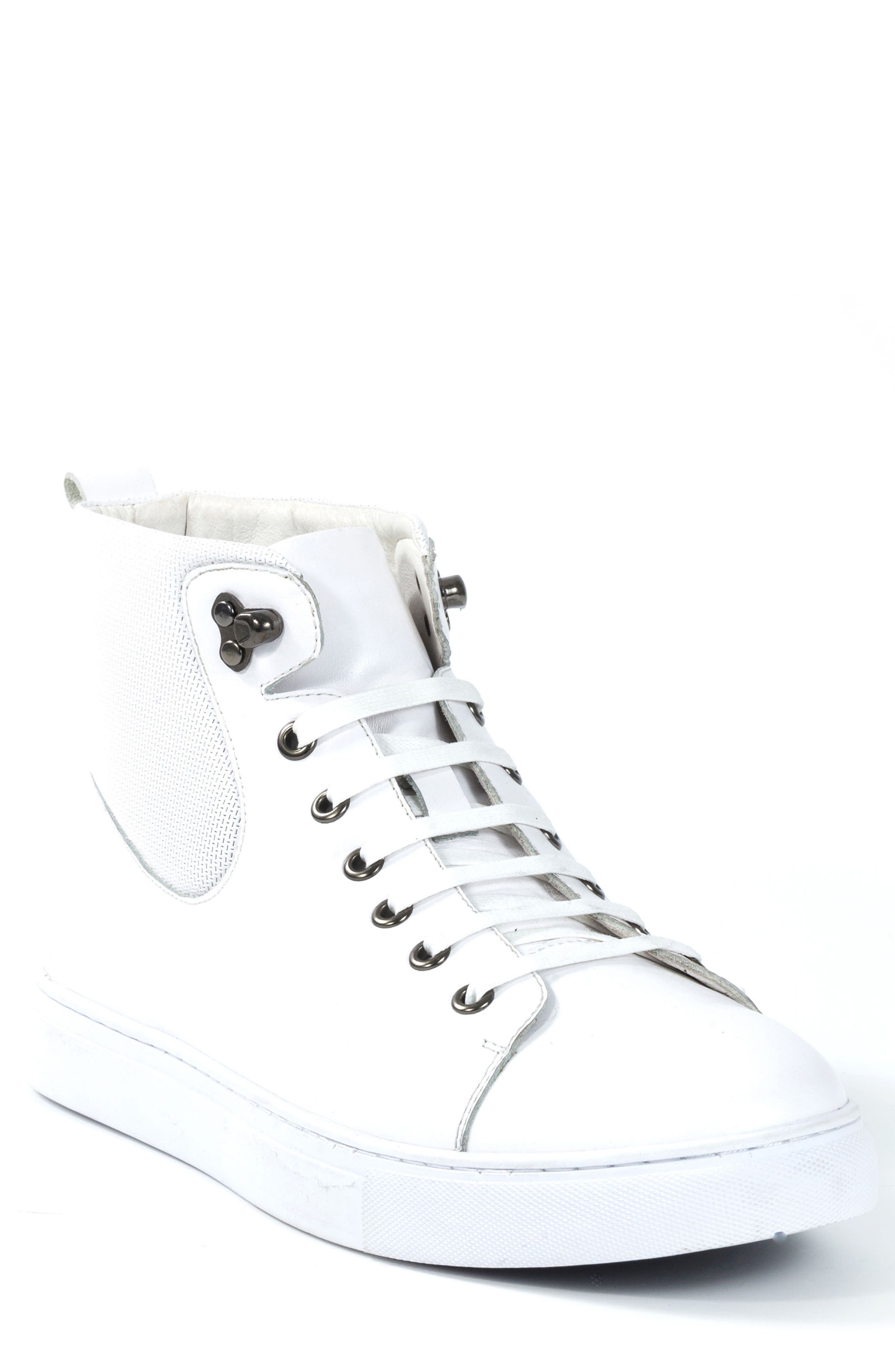 Badgley Mischka Sanders Sneaker, White