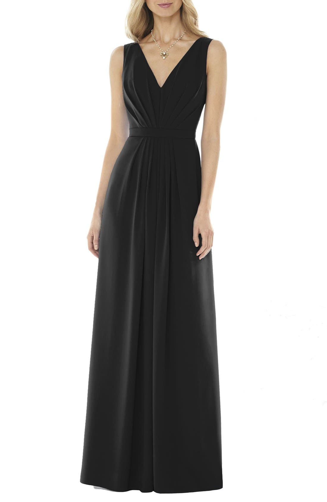 Social Bridesmaids V-Neck Georgette Gown, Black