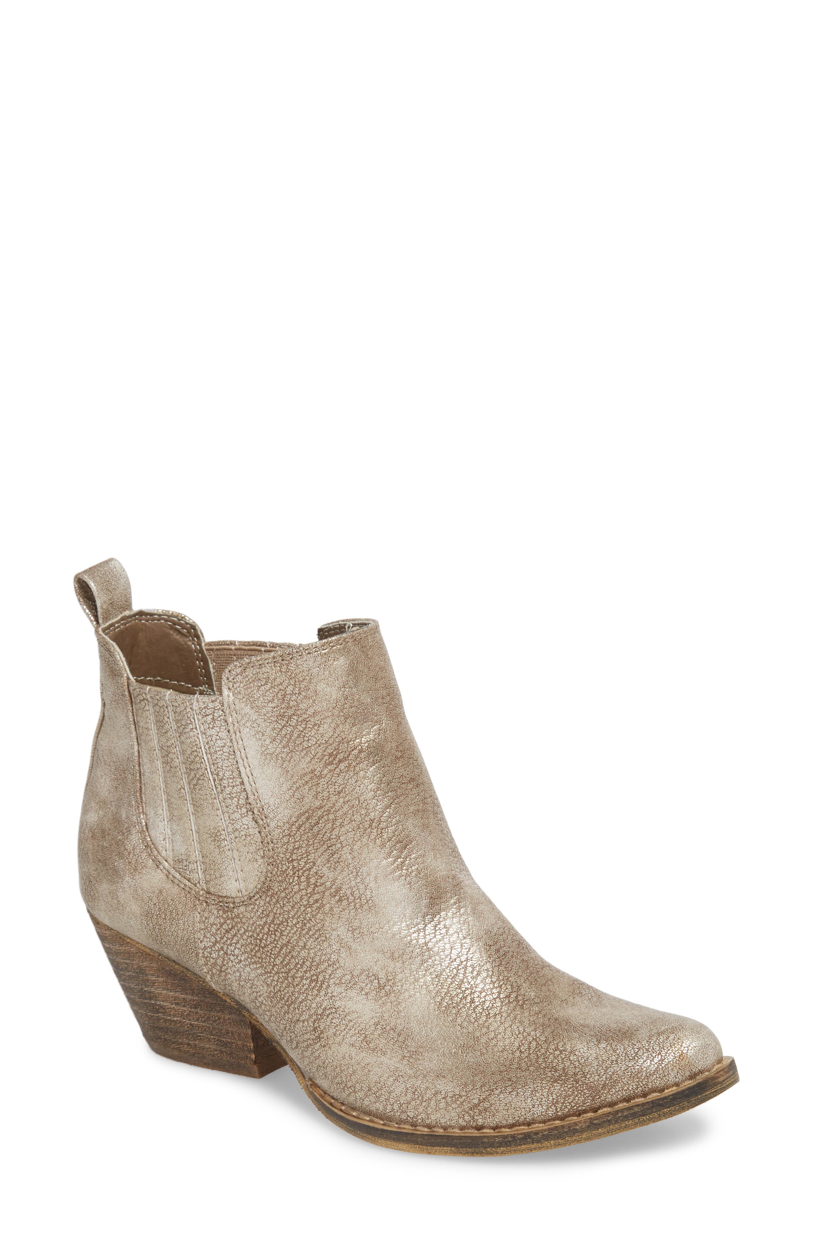 Very Volatile Cady Chelsea Bootie, Brown