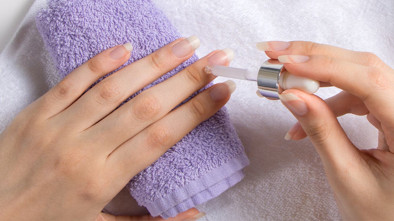 11 Ways to Remove Nail Polish at Home