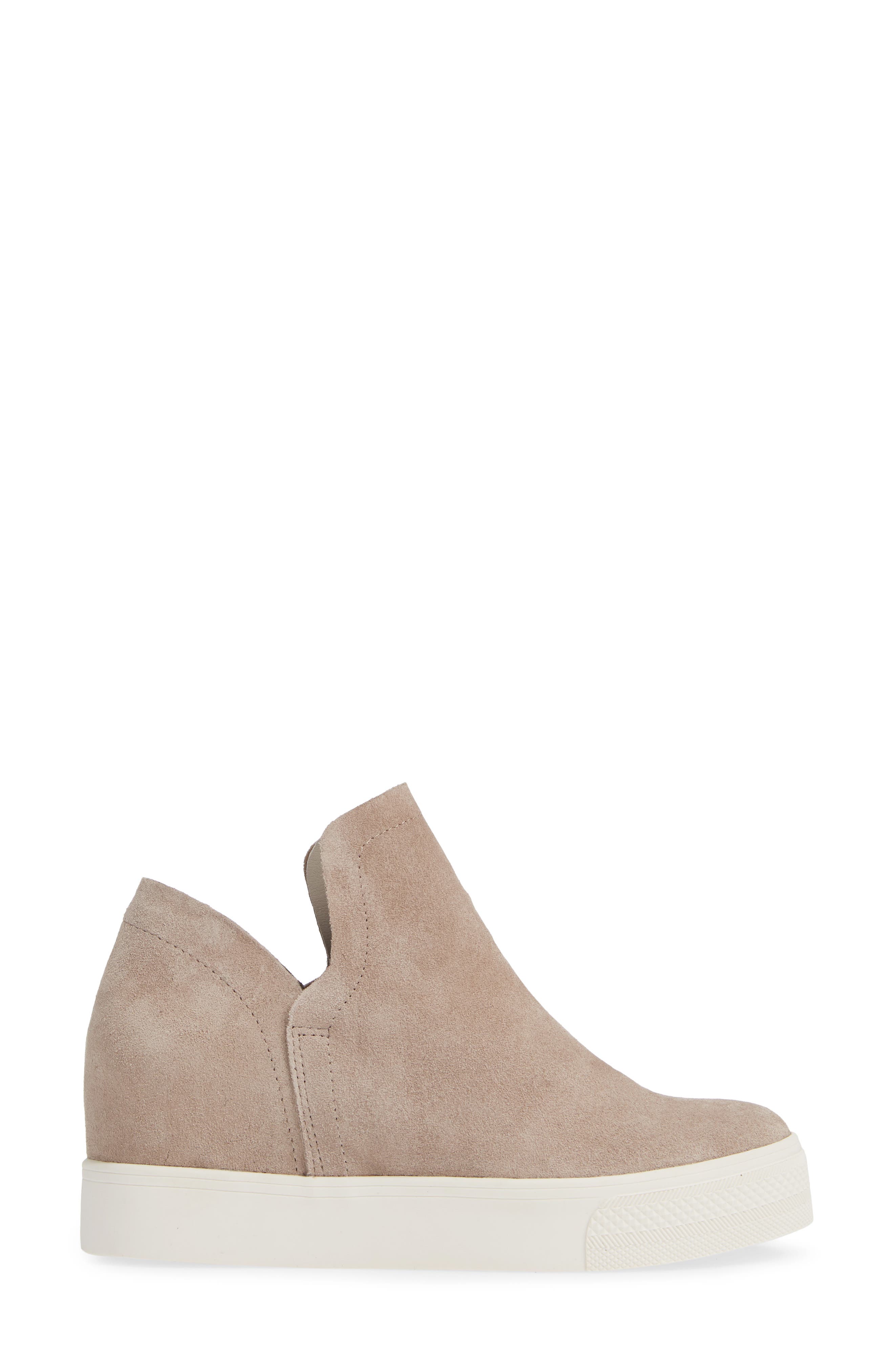 wrangle taupe suede
