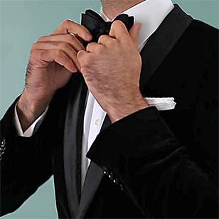 How to Tie a Bow Tie, Step 5