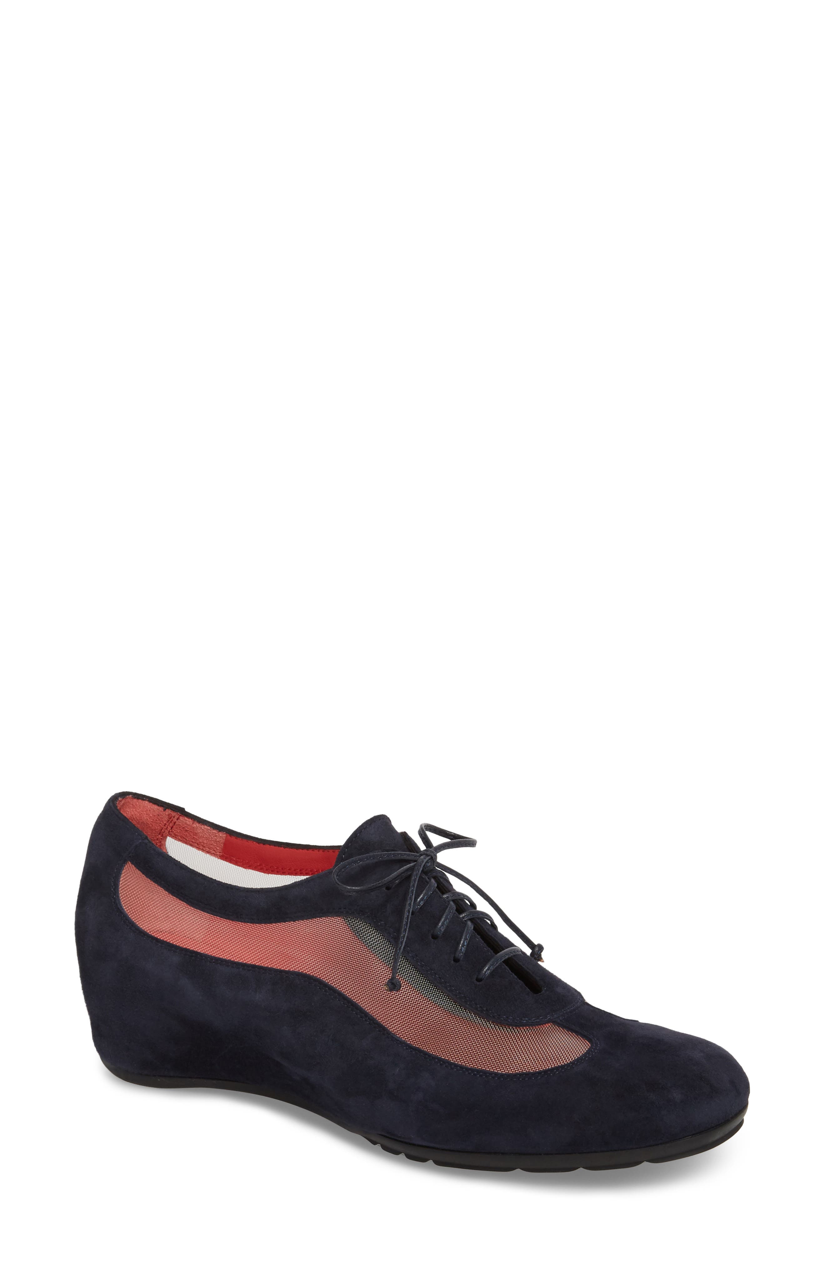 Pas De Rouge Gipsy Lace Up Skimmer